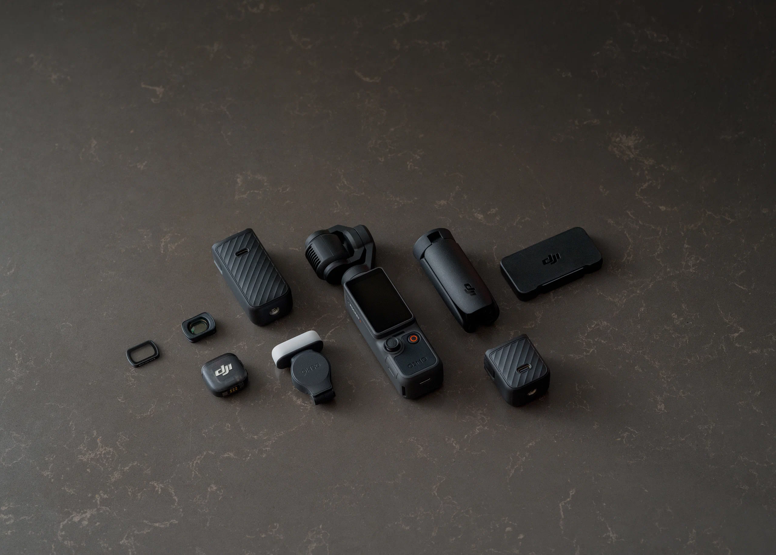 DJI Osmo Pocket 4 ra mắt, nâng lên 4K/240fps, ActiveTrack 7.0 và 107GB bộ nhớ trong