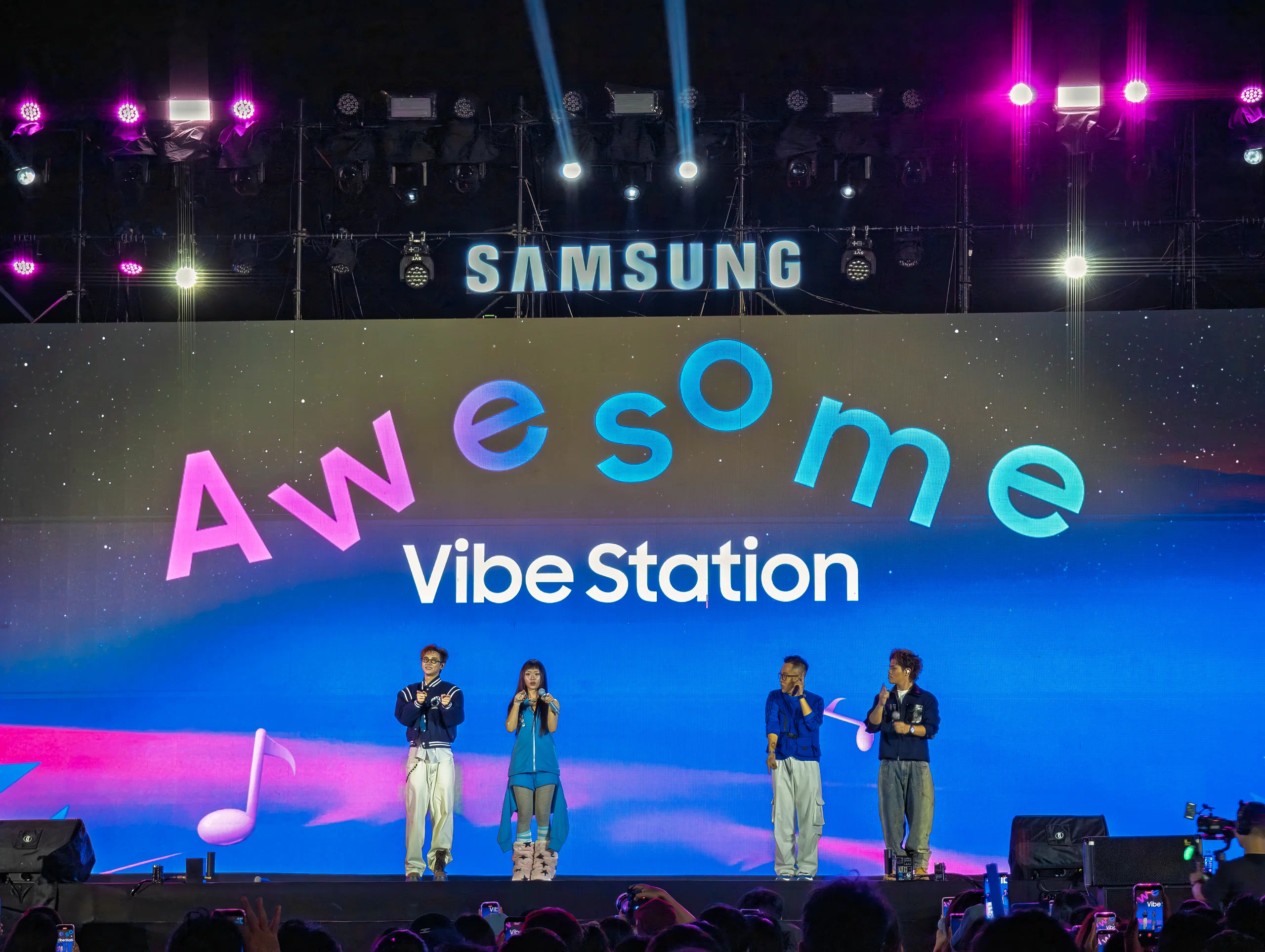 Samsung biến Awesome Vibe Station thành sân khấu cho Galaxy A57 và A37