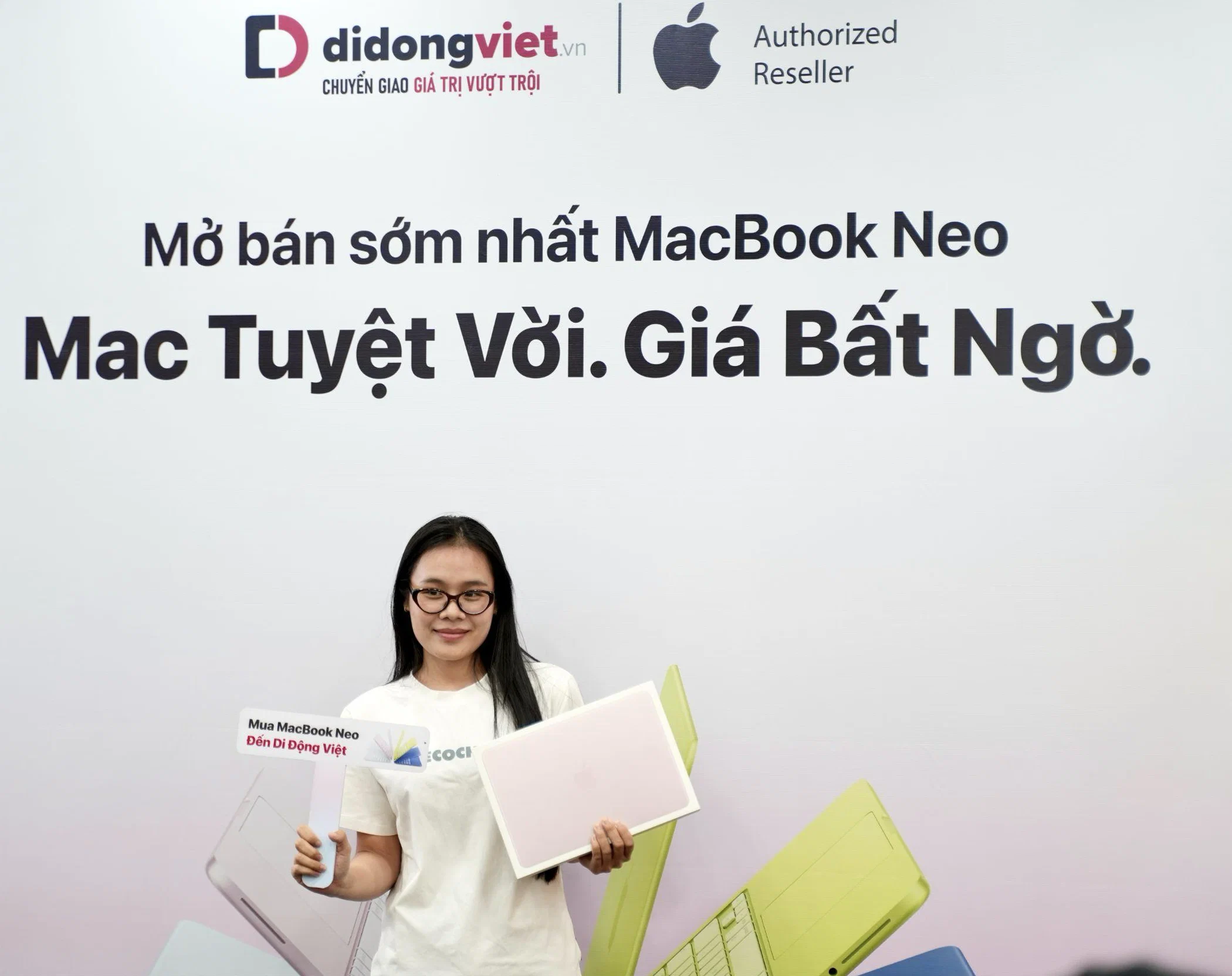 Di Động Việt ghi nhận MacBook Neo hút khách, học sinh - sinh viên chiếm gần 80%