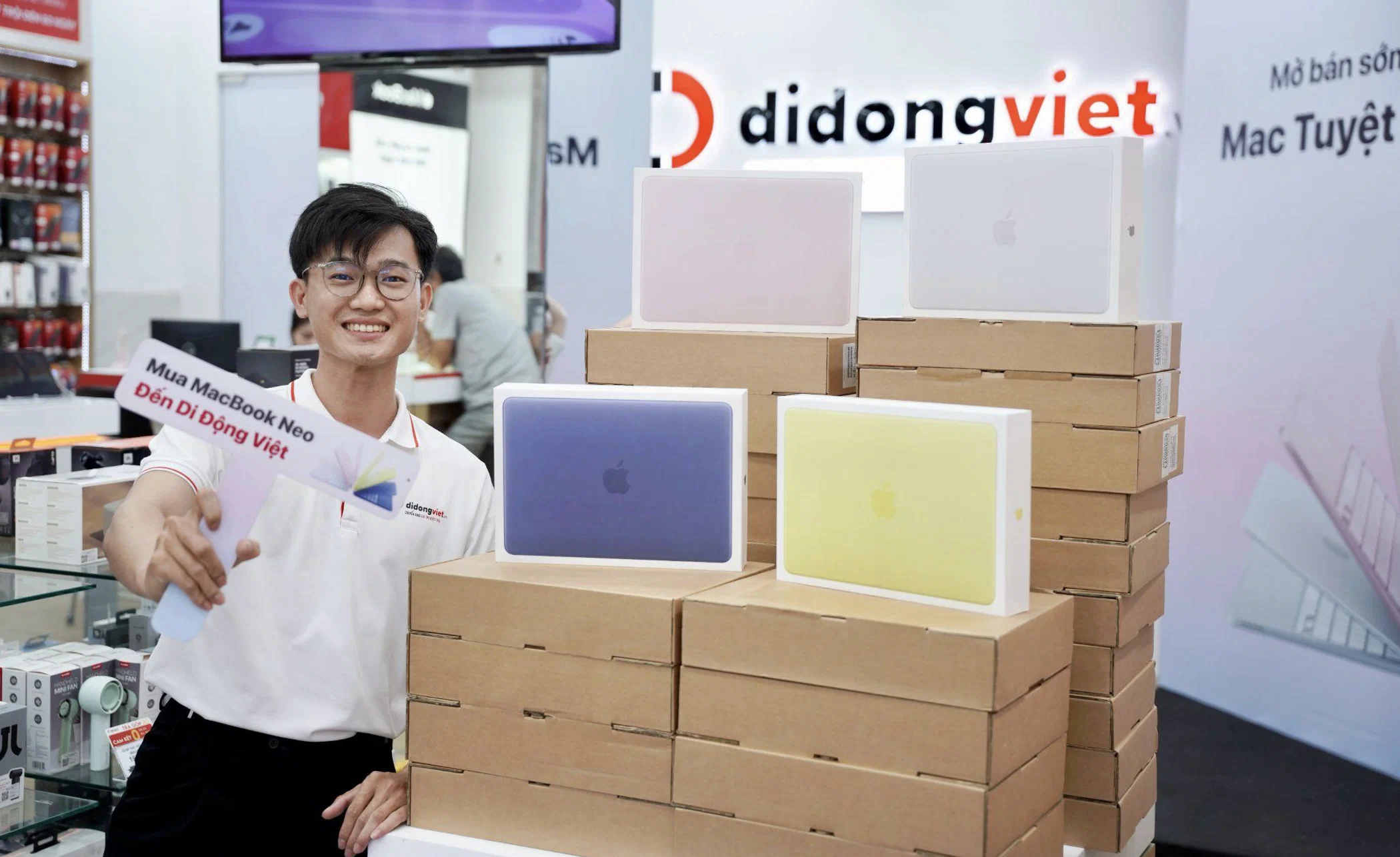 Di Động Việt ghi nhận MacBook Neo hút khách, học sinh - sinh viên chiếm gần 80%