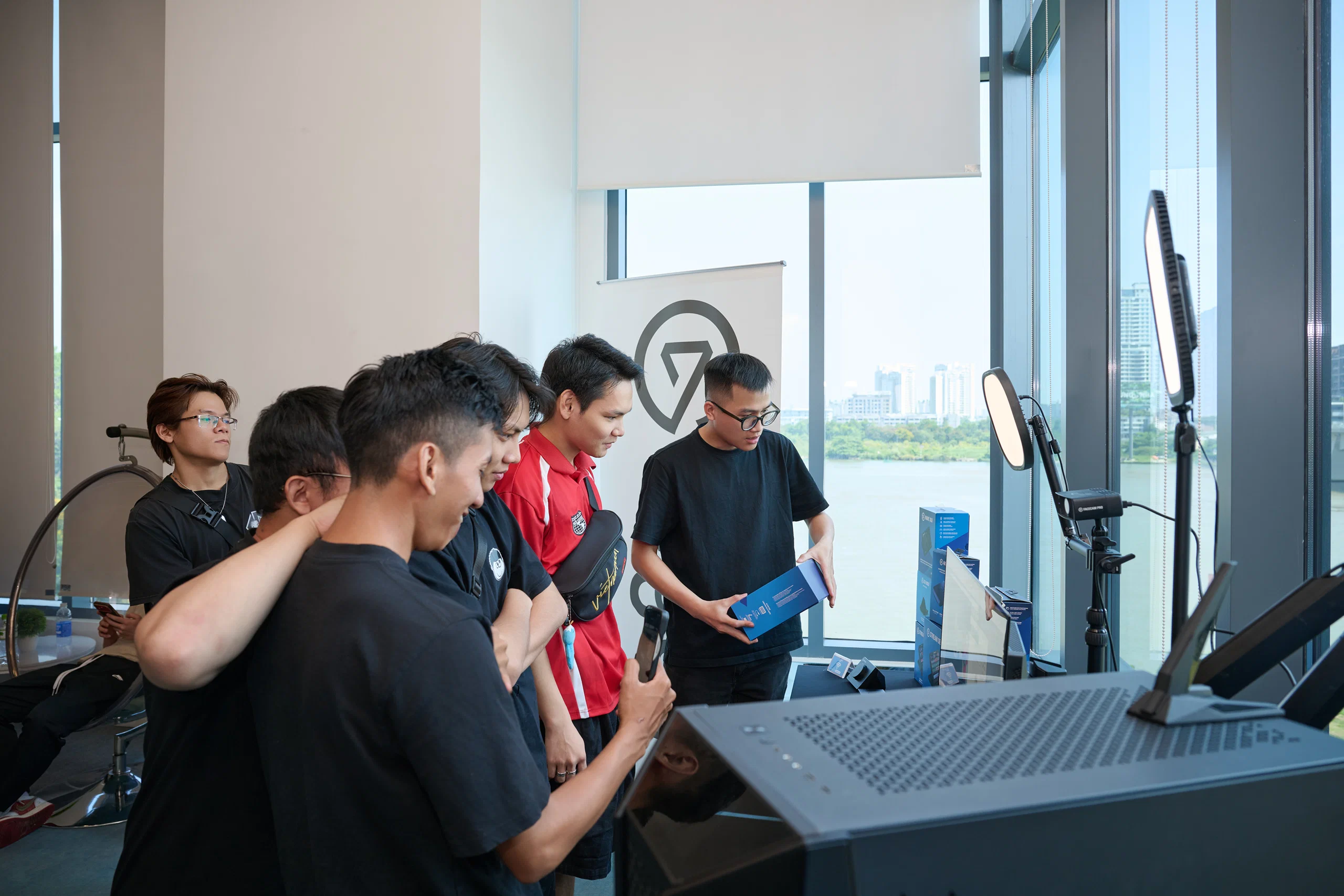 Elgato và Kioxia tổ chức workshop hướng dẫn setup góc làm việc cho solo content creator
