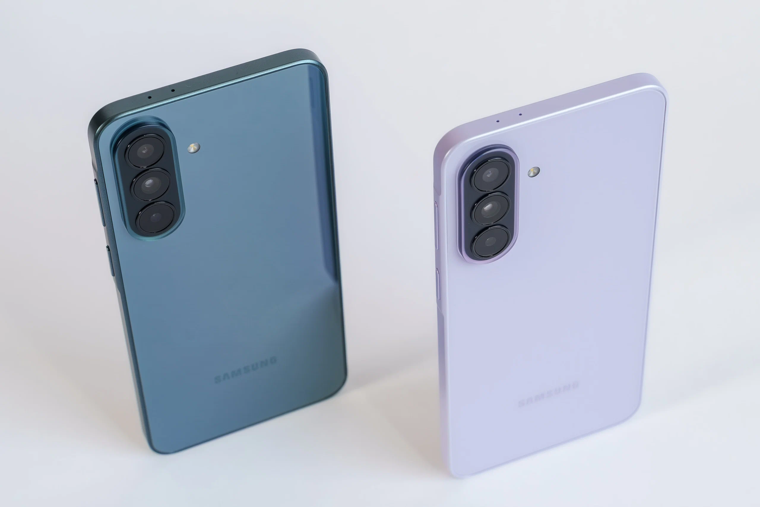 Những nâng cấp đáng chú ý trên Galaxy A57/A37 mà bạn có thể đã bỏ qua: Mỏng và bền hơn, màu sắc thời thượng, camera cải thiện rõ