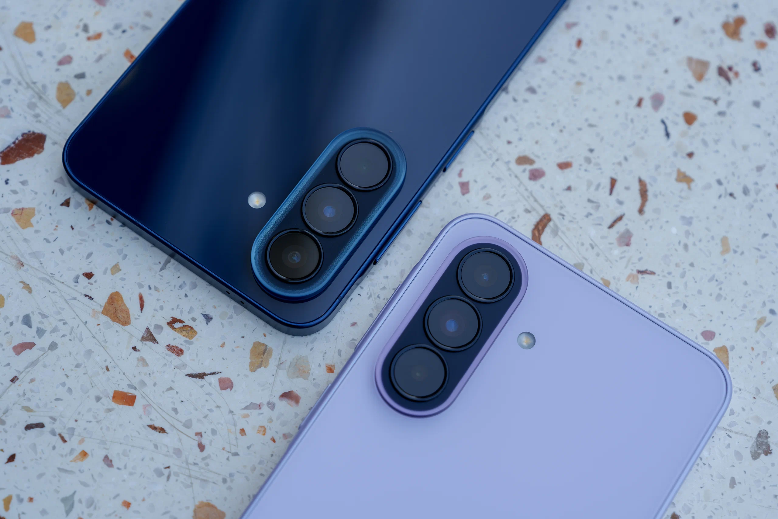 Những nâng cấp đáng chú ý trên Galaxy A57/A37 mà bạn có thể đã bỏ qua: Mỏng và bền hơn, màu sắc thời thượng, camera cải thiện rõ