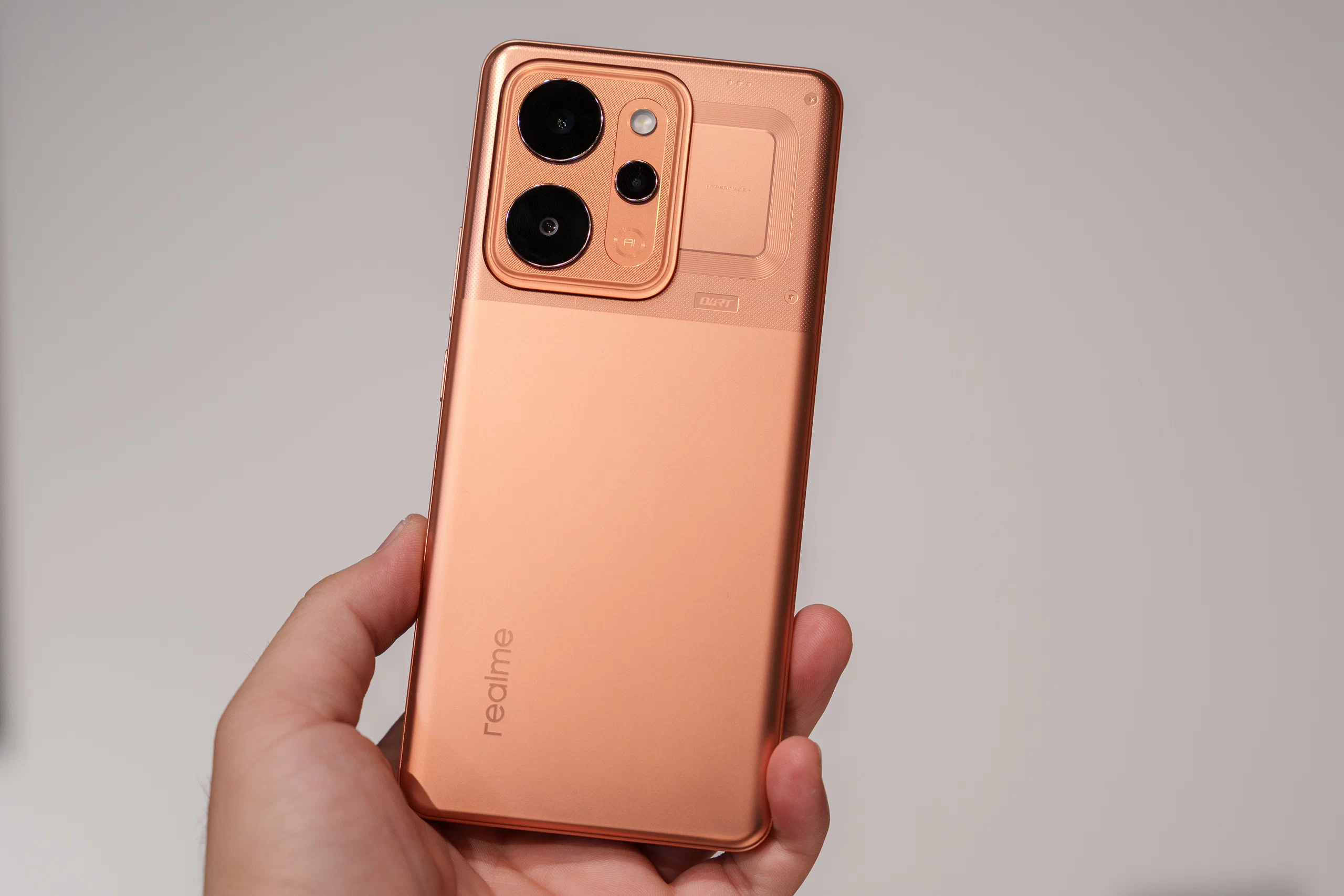 realme P4 Power ra mắt tại Việt Nam với siêu pin 10,001mAh, hướng tới người dùng đa nhiệm