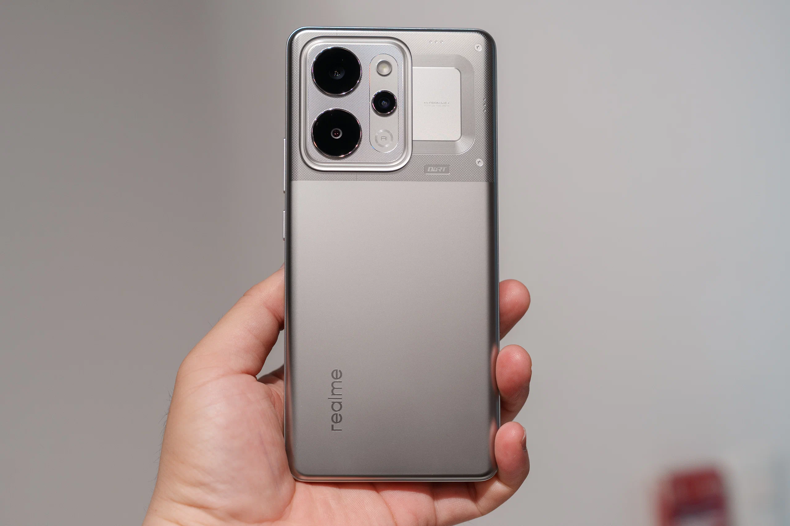 realme P4 Power ra mắt tại Việt Nam với siêu pin 10,001mAh, hướng tới người dùng đa nhiệm