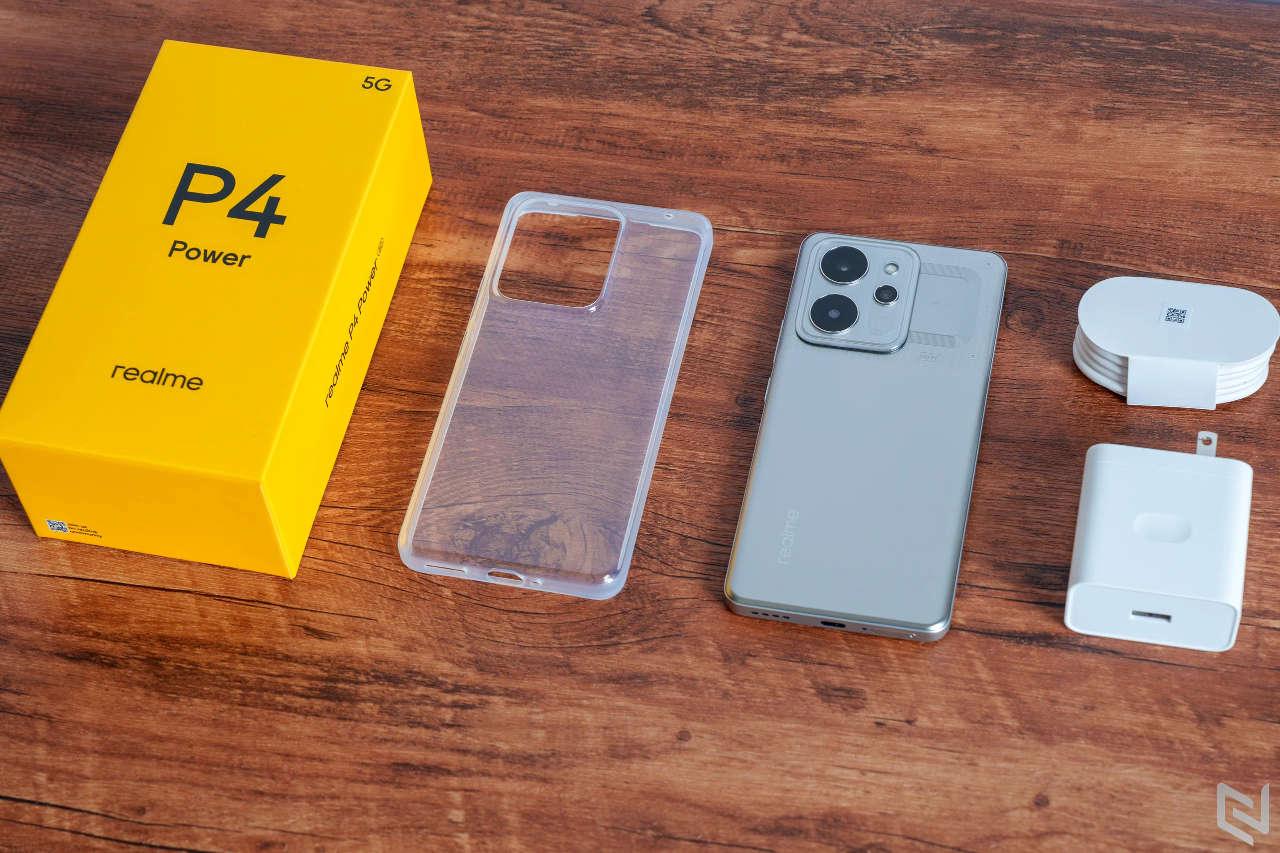 Trên tay realme P4 Power: Pin 10001mAh dùng liên tục 3 ngày, hiệu năng và camera đủ cho mọi nhu cầu