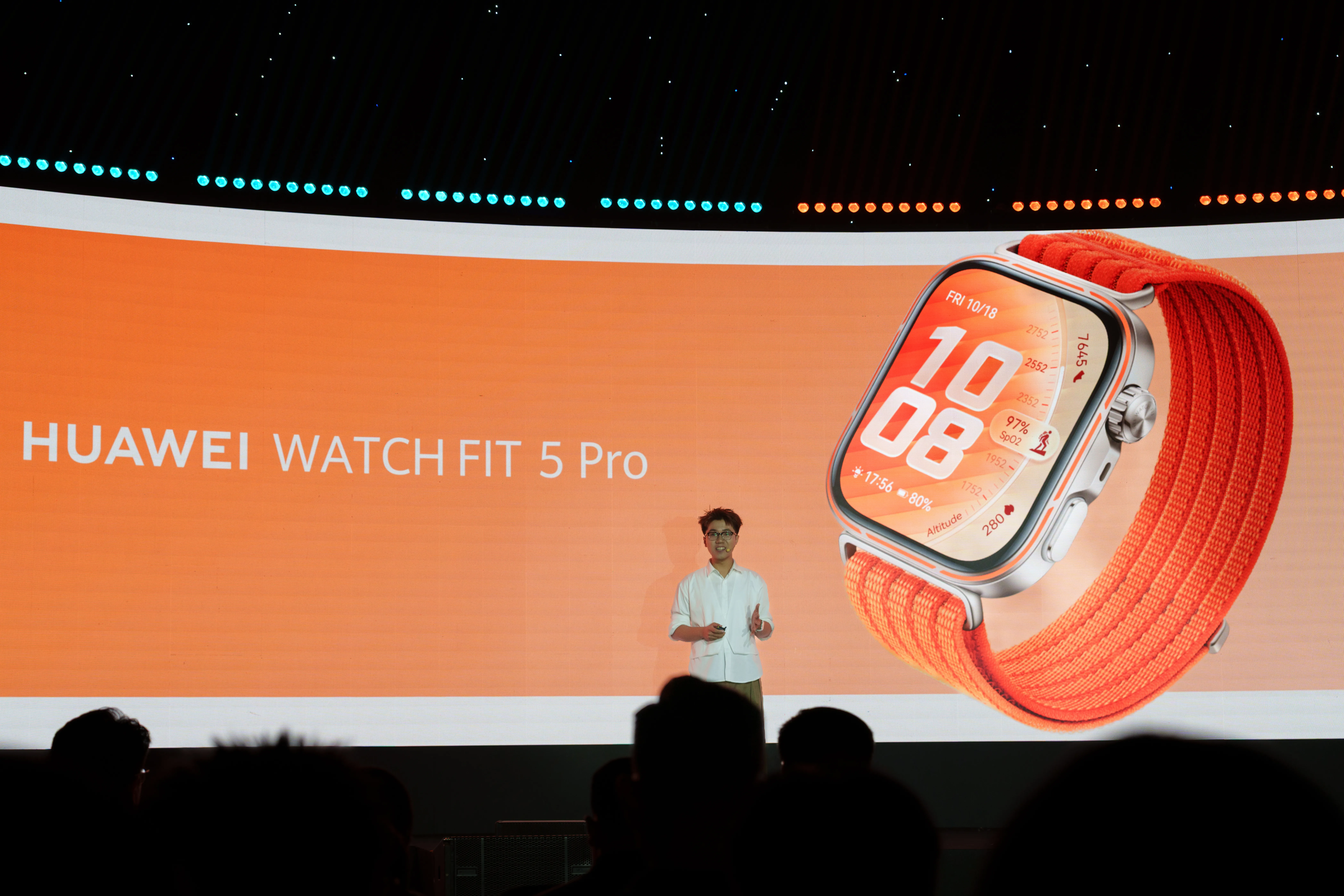 HUAWEI WATCH FIT 5 Series ra mắt tại Việt Nam: Thiết kế trẻ trung, nâng cấp mạnh về theo dõi sức khỏe và thể thao