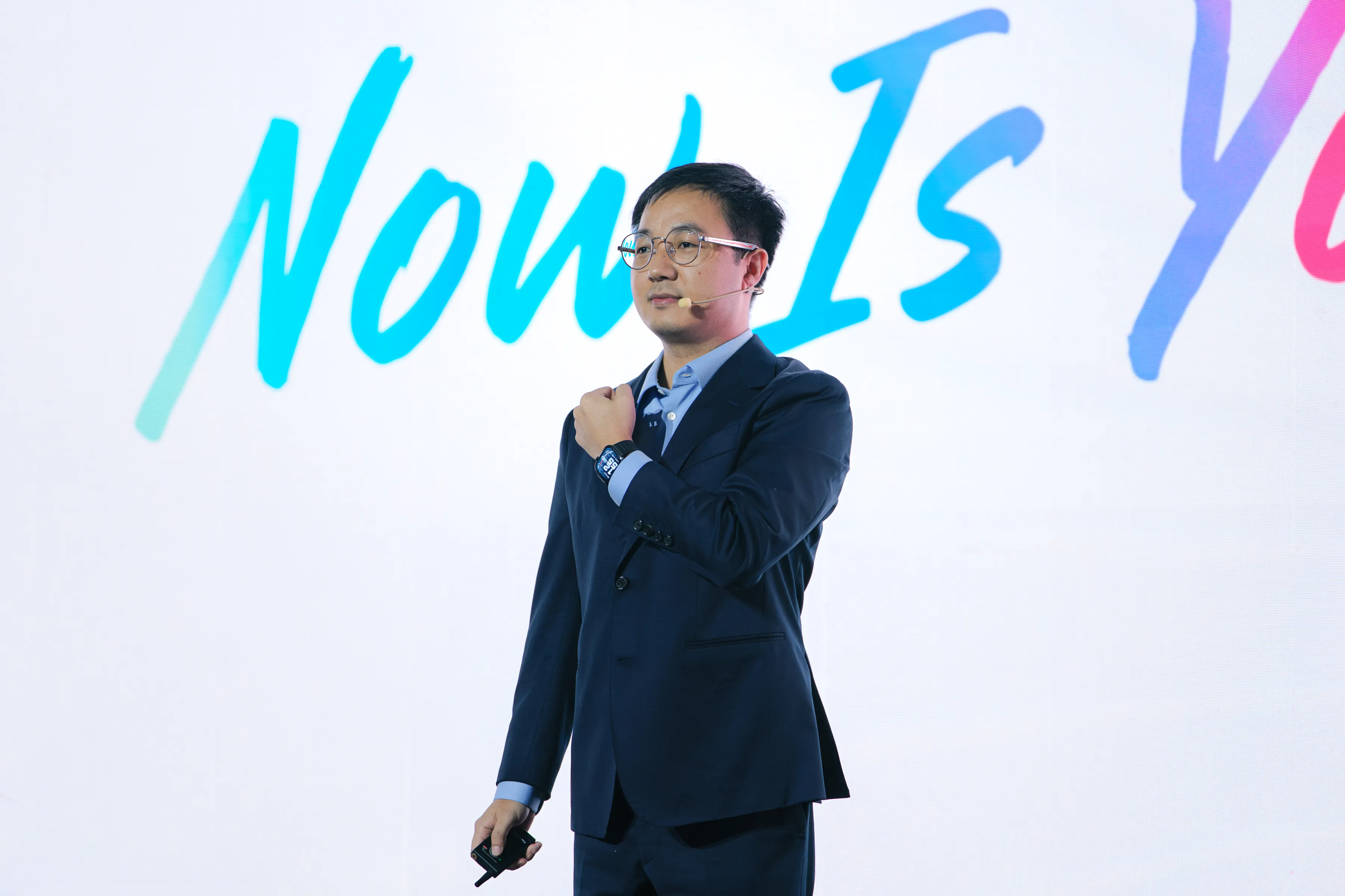 HUAWEI WATCH FIT 5 Series ra mắt tại Việt Nam: Thiết kế trẻ trung, nâng cấp mạnh về theo dõi sức khỏe và thể thao