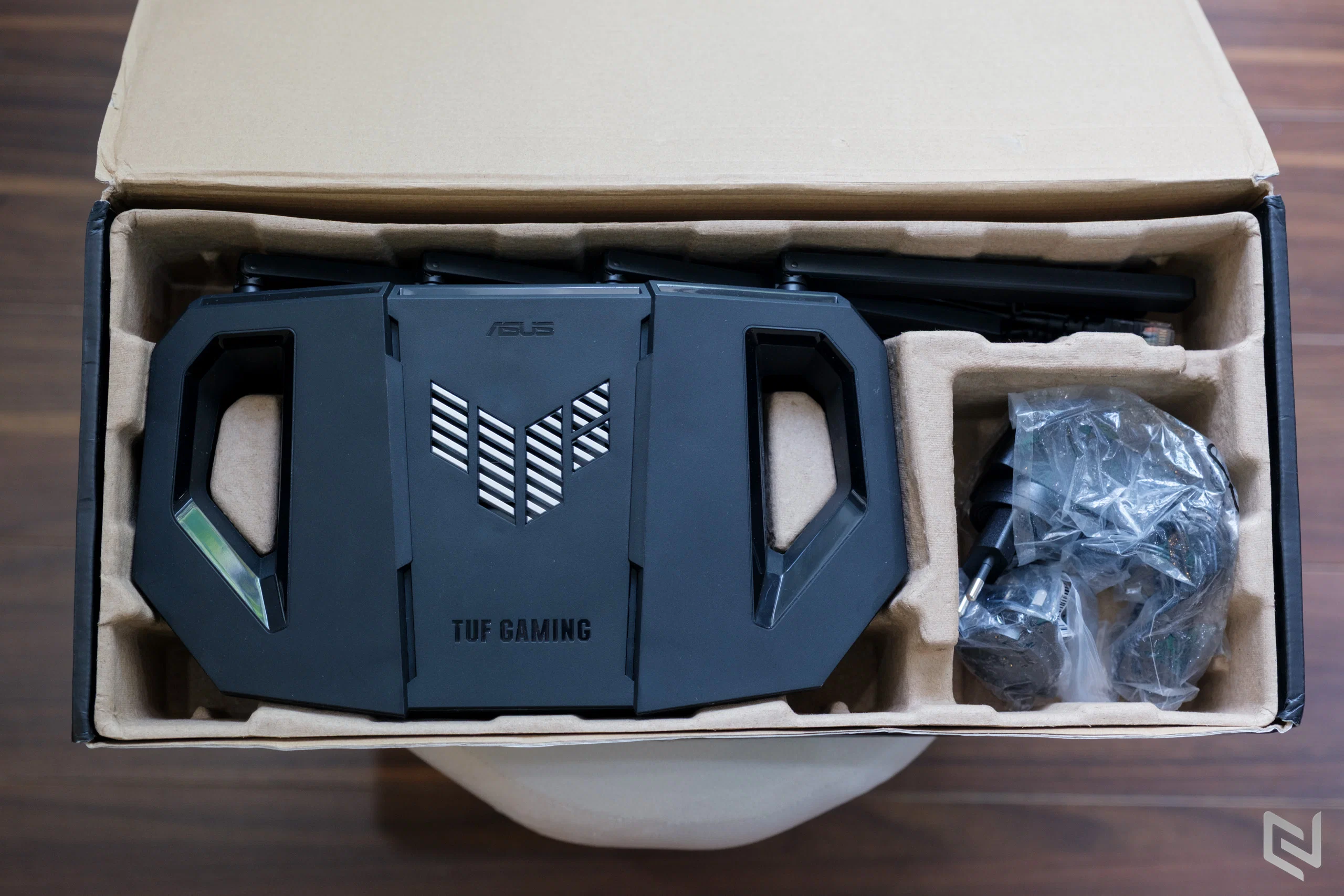 Trên tay ASUS TUF Gaming BE3600: WiFi 7 với MLO, 4K-QAM và hệ thống bảo mật 3 lớp