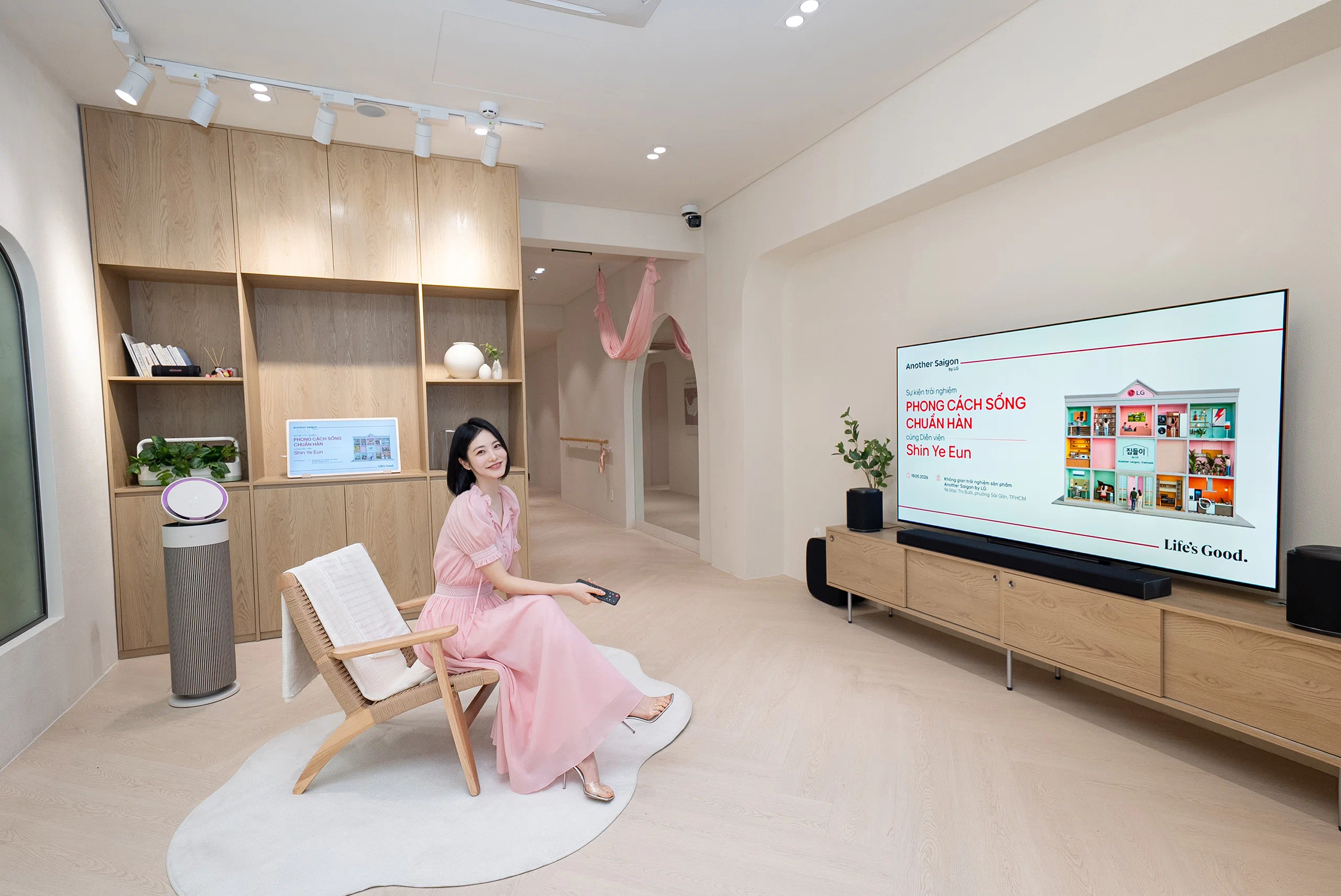 LG đưa Shin Ye Eun đến Việt Nam, khởi động chiến dịch “Chọn K-Tech, Sống Chuẩn Hàn”