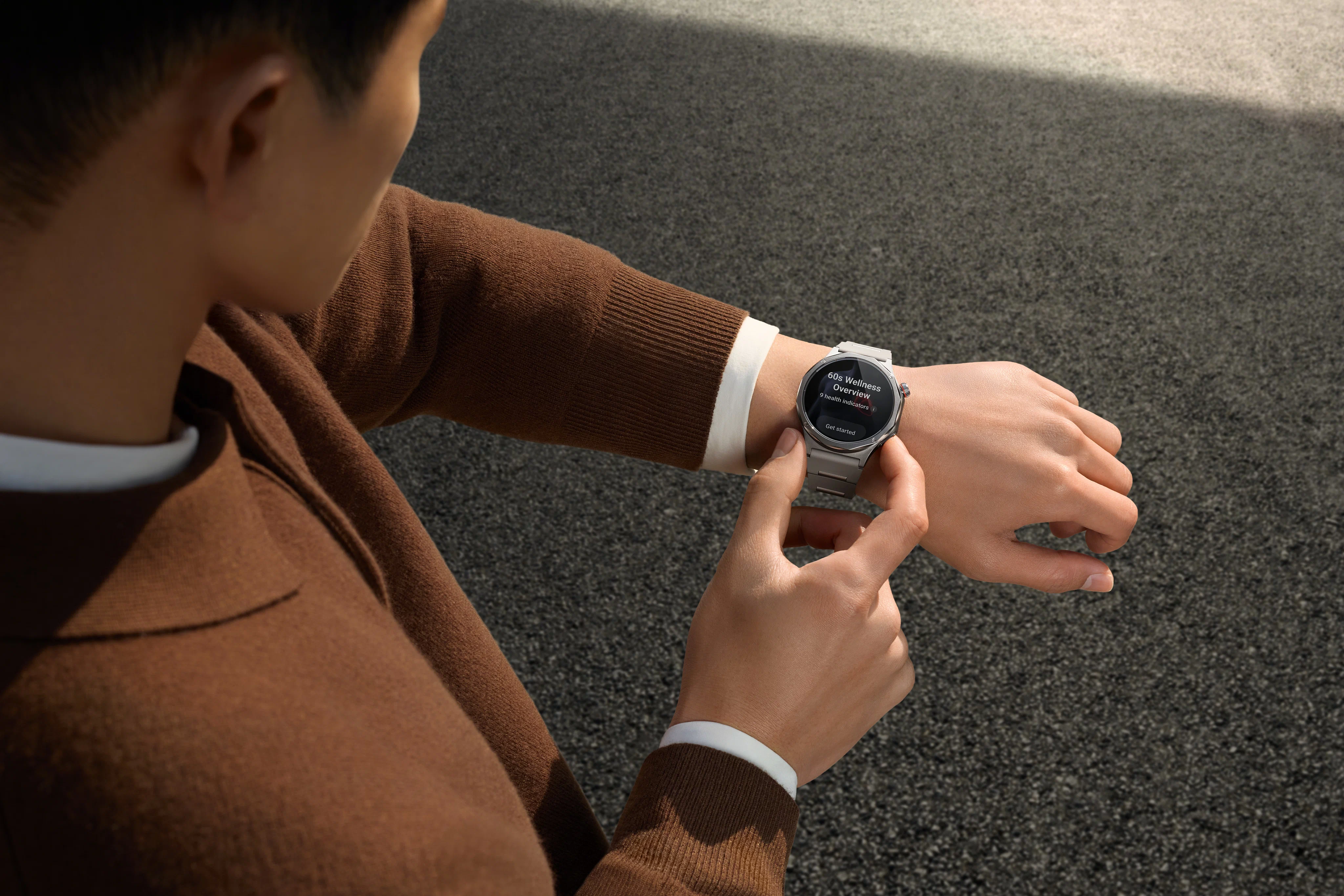 OPPO Watch X3 ra mắt với thiết kế Titanium siêu nhẹ, pin tối đa 16 ngày