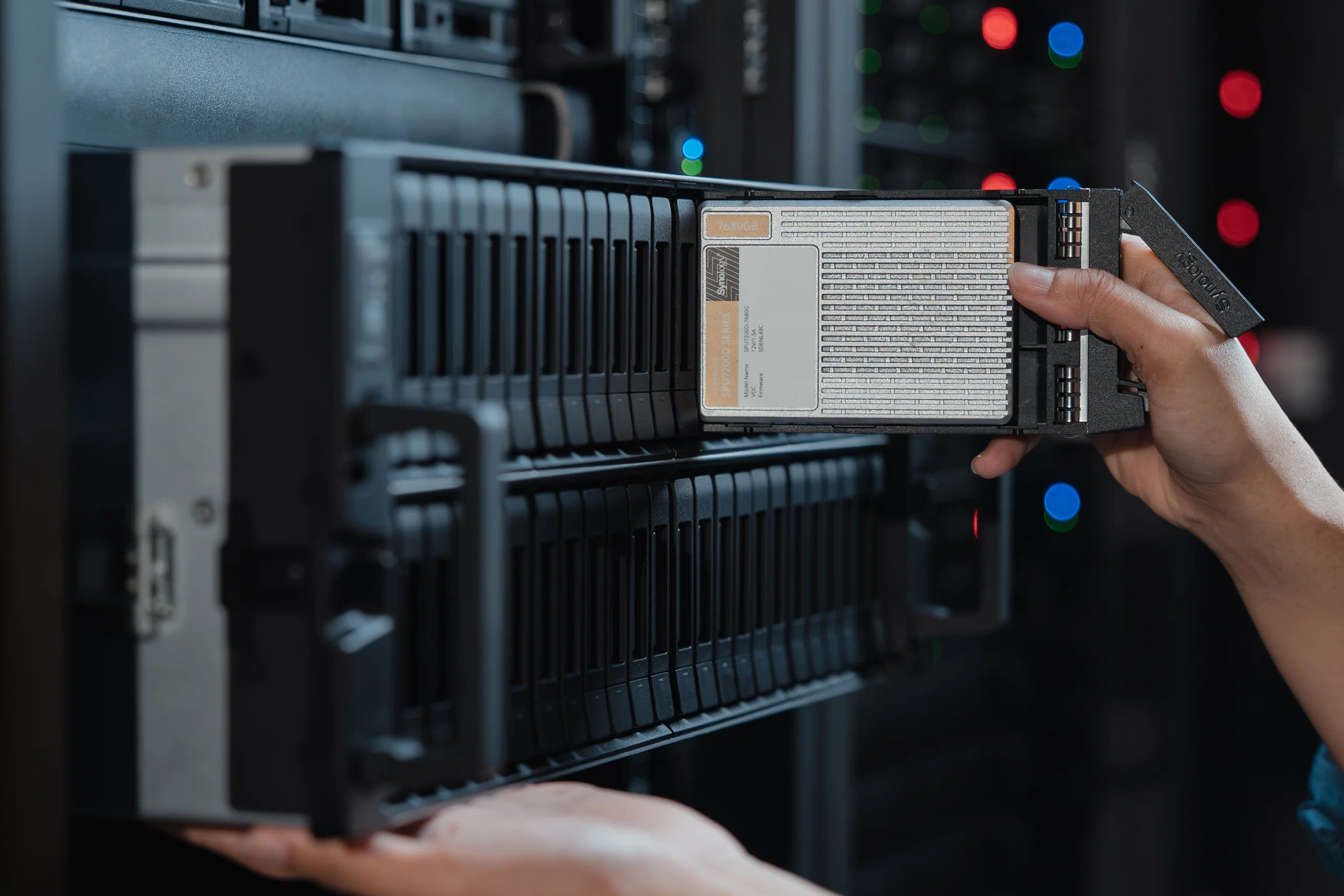 Synology ra mắt PAS7700, hệ thống lưu trữ NVMe all-flash cho môi trường dữ liệu cường độ cao