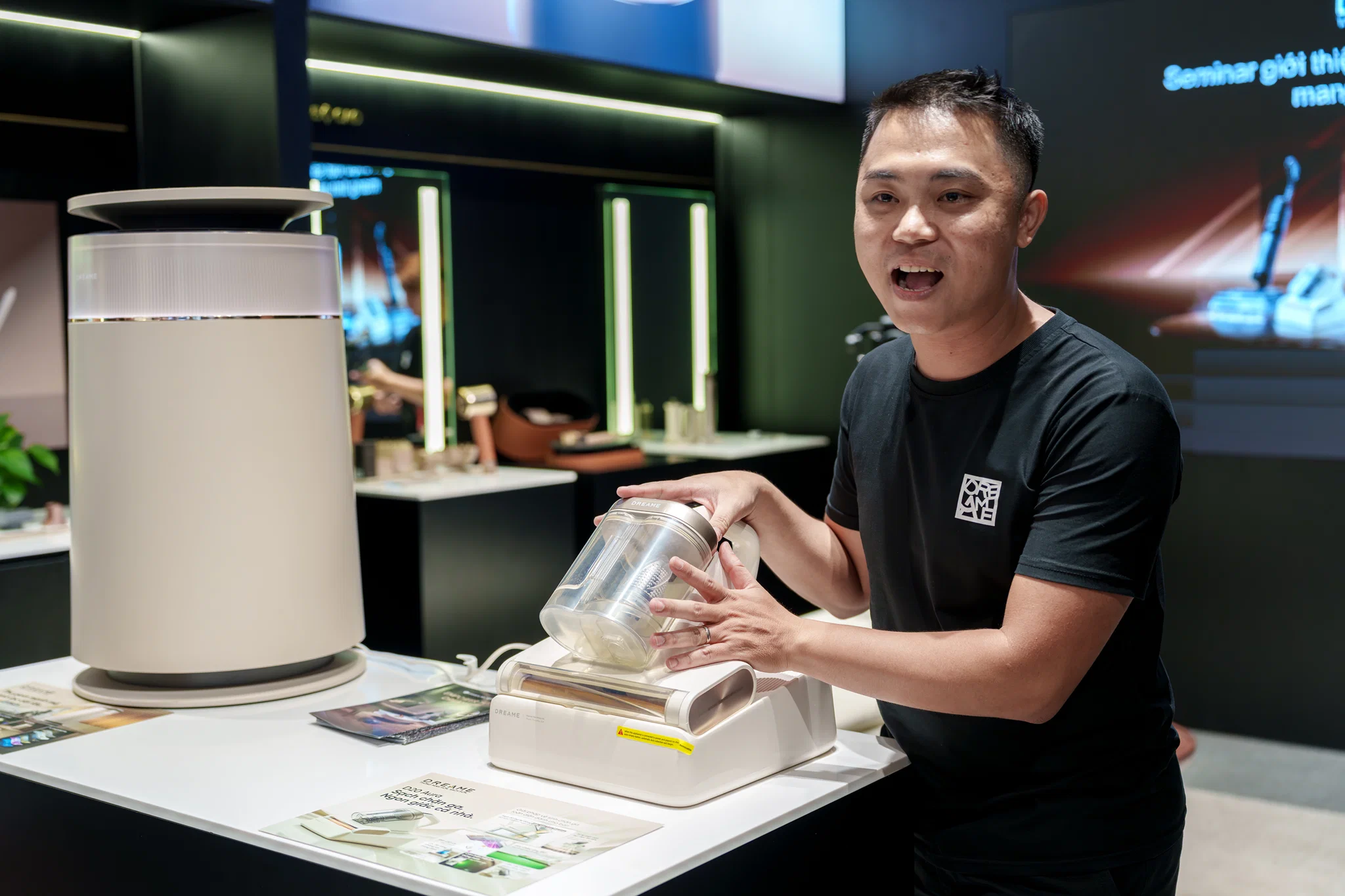 Dreame ra mắt máy hút bụi lau nhà H16 Pro TriForce cùng loạt thiết bị vệ sinh thông minh tại Việt Nam
