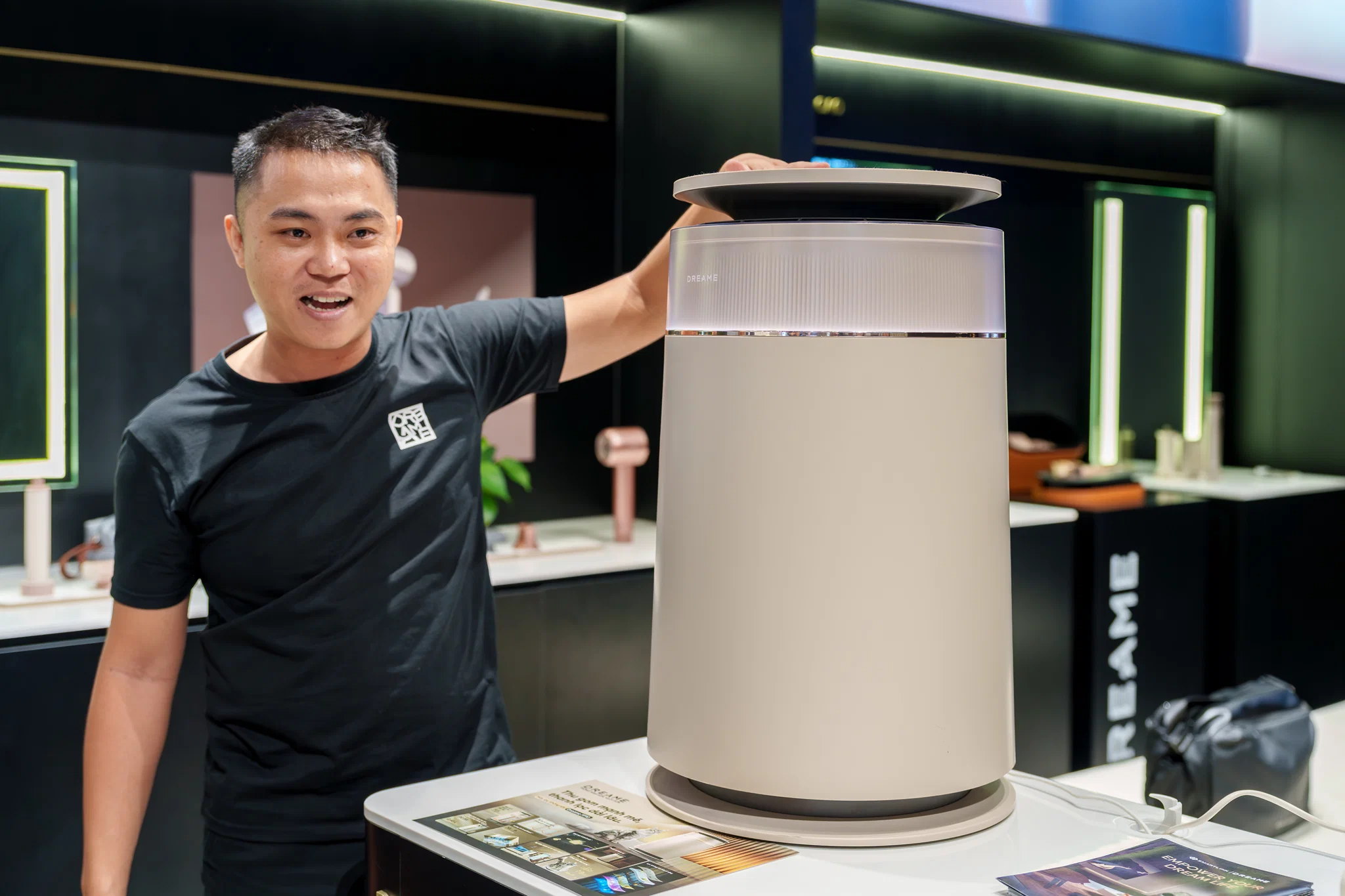 Dreame ra mắt máy hút bụi lau nhà H16 Pro TriForce cùng loạt thiết bị vệ sinh thông minh tại Việt Nam
