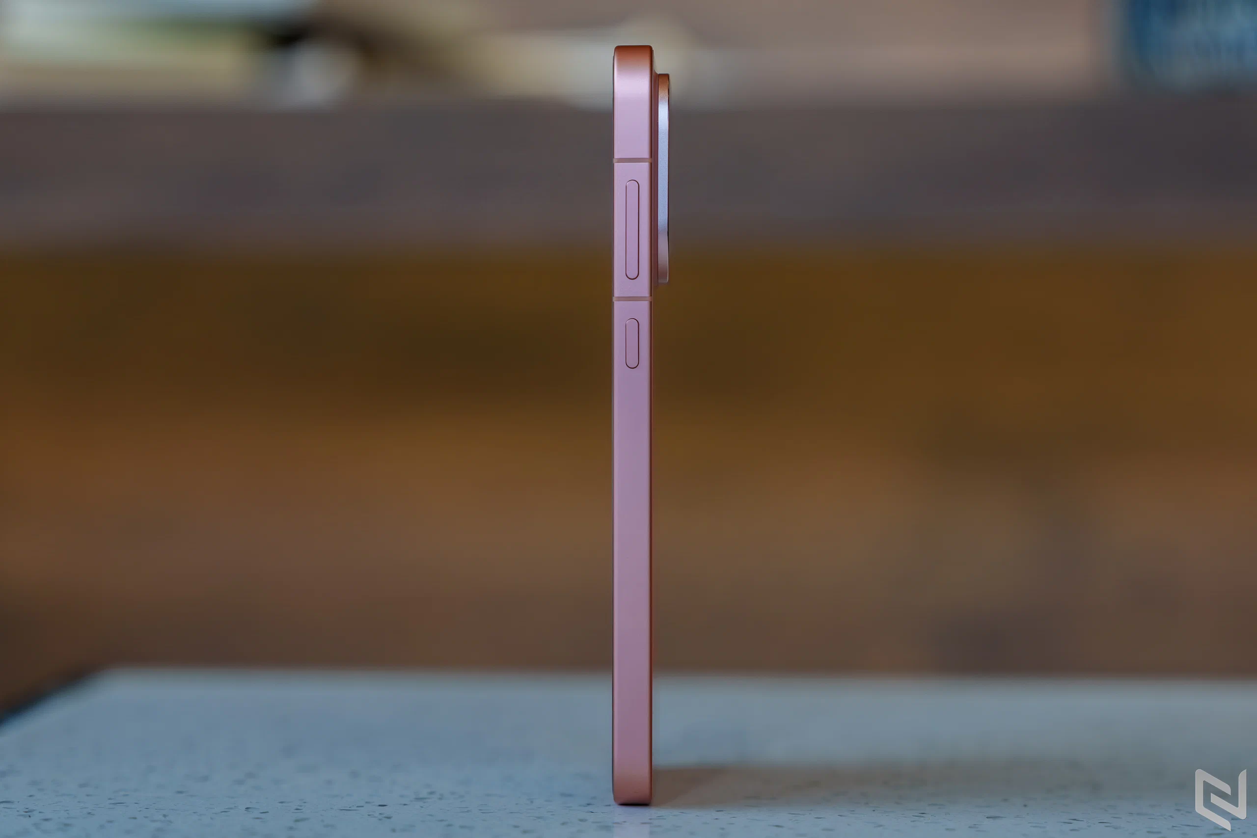 Trên tay OPPO Find X9 Ultra và OPPO Find X9s: Di sản Hasselblad kết hợp phần cứng mạnh mẽ và AI nâng cấp
