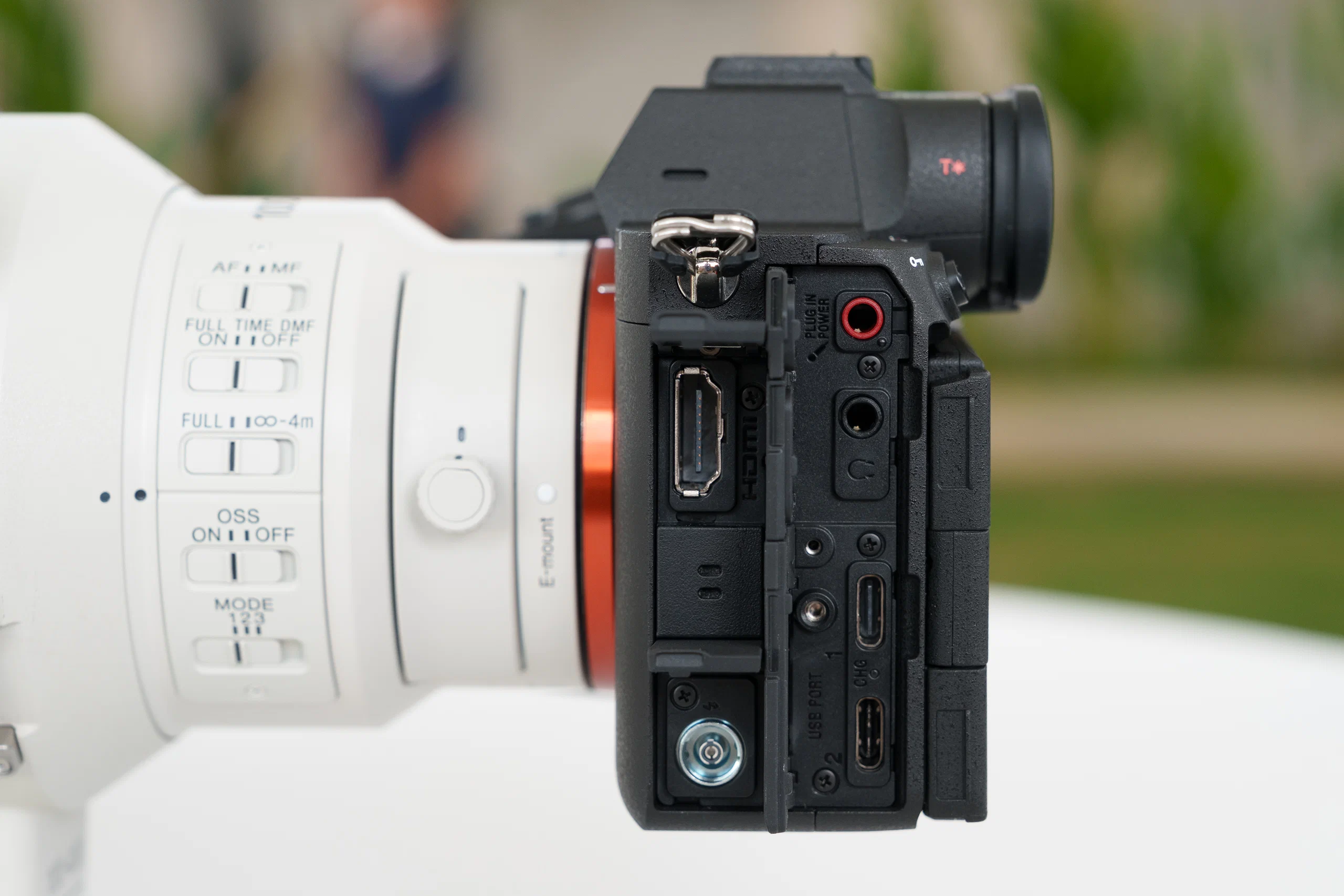 Sony ra mắt máy ảnh Alpha 7R VI và ống kính FE 100-400mm F4.5 GM OSS tại Việt Nam