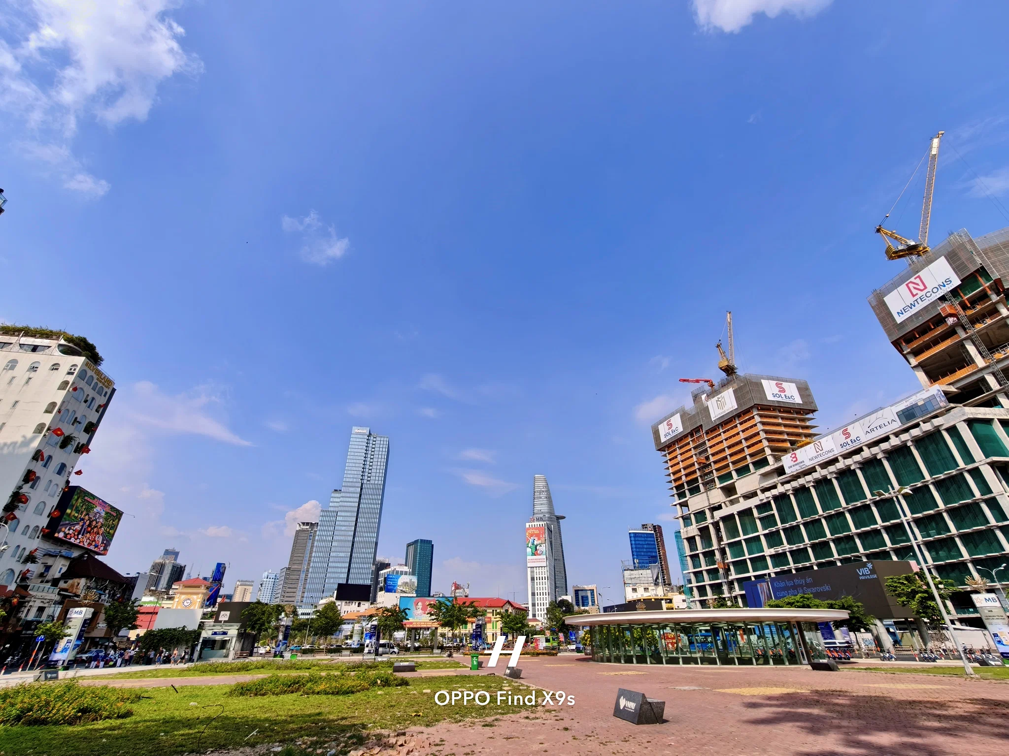 Đánh giá camera và hiệu năng OPPO Find X9s: Chất ảnh Hasselblad “gánh” visual, hiệu năng AI đầu bảng