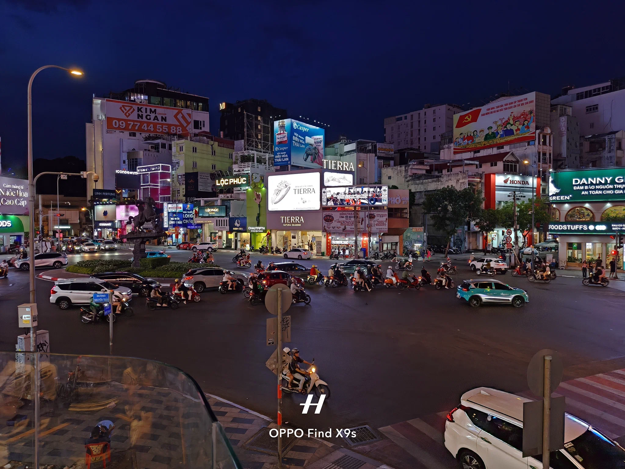Đánh giá camera và hiệu năng OPPO Find X9s: Chất ảnh Hasselblad “gánh” visual, hiệu năng AI đầu bảng