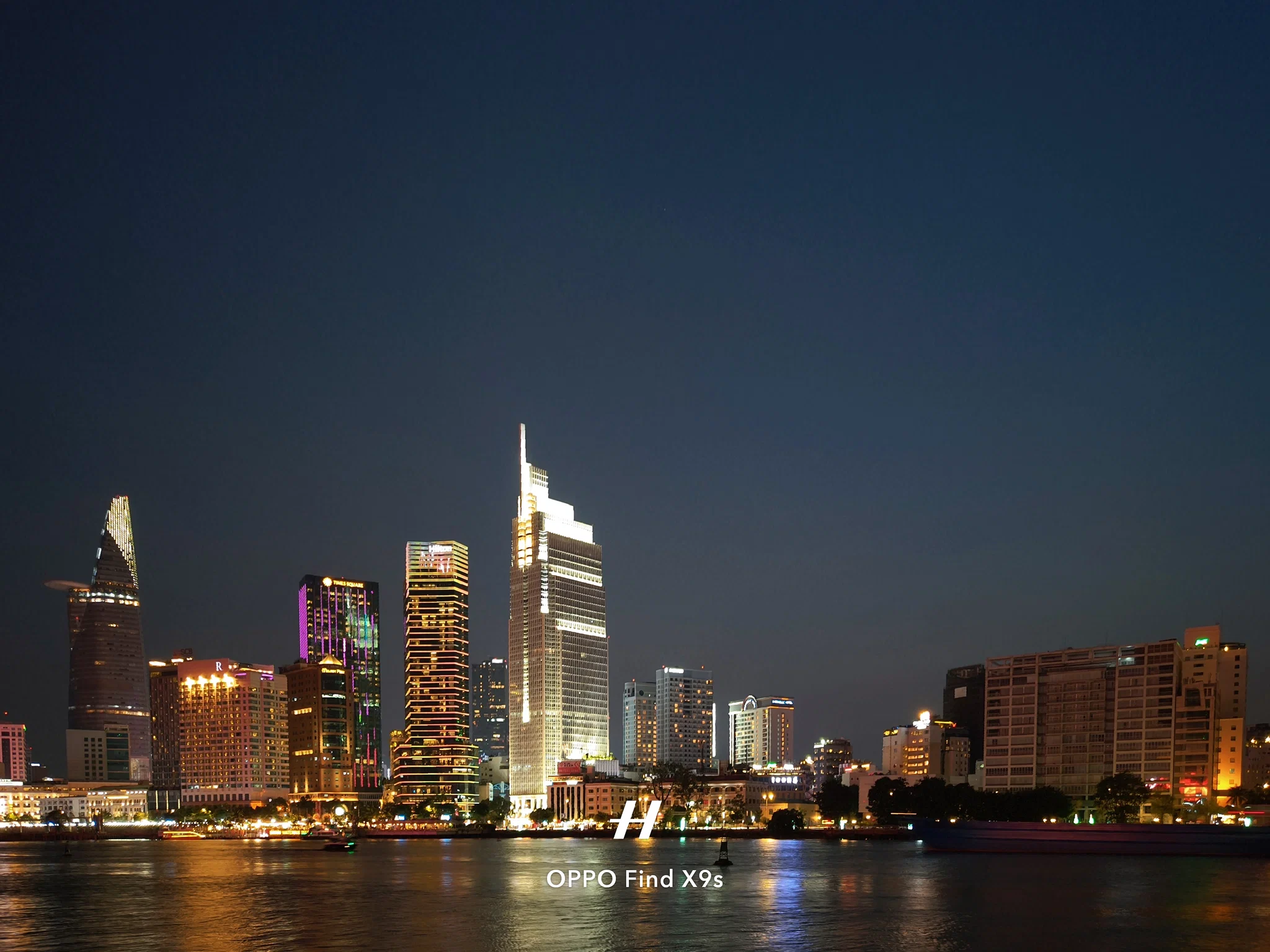 Đánh giá camera và hiệu năng OPPO Find X9s: Chất ảnh Hasselblad “gánh” visual, hiệu năng AI đầu bảng
