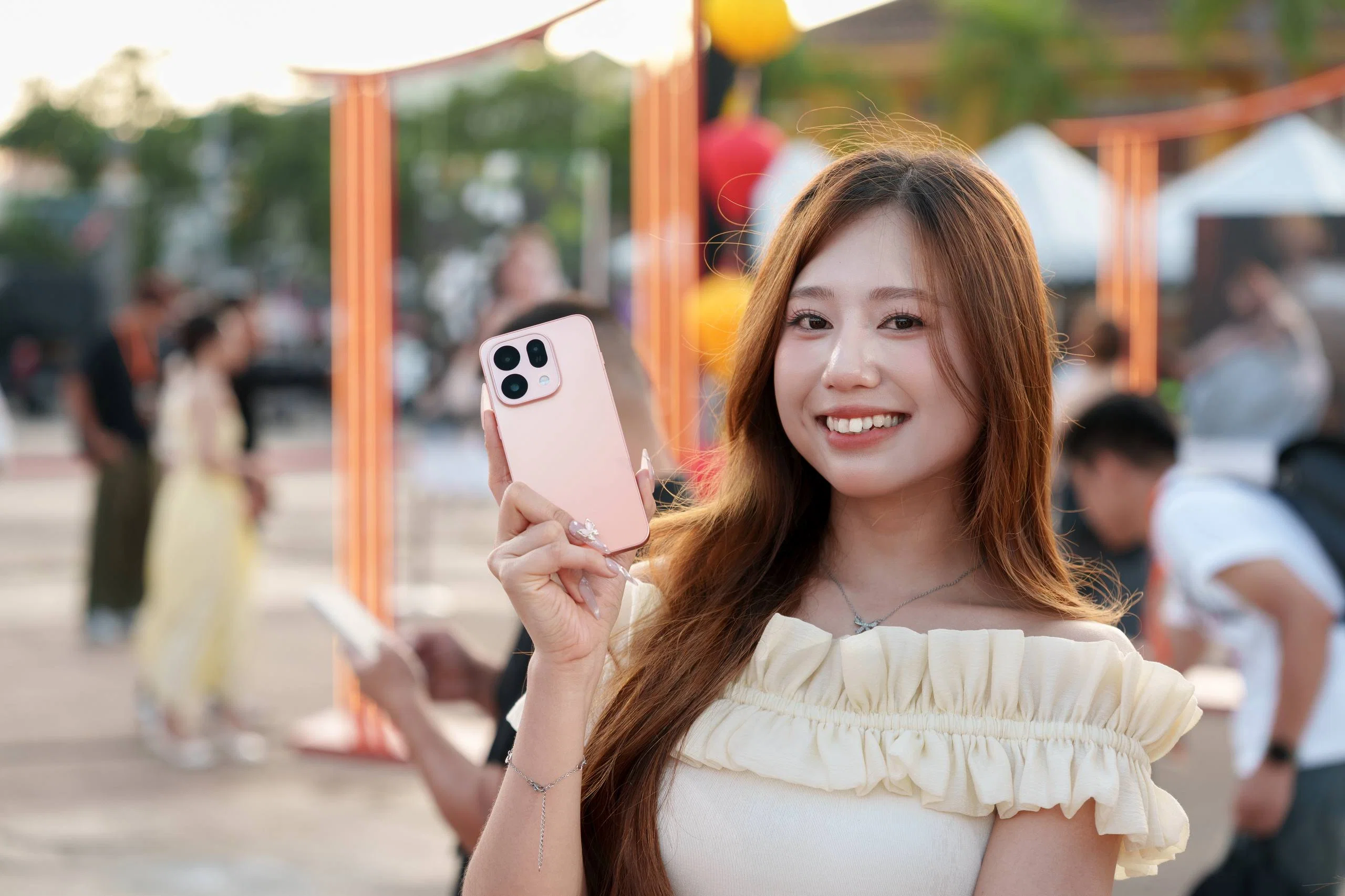 OPPO Find X9 Ultra và Find X9s ra mắt tại Việt Nam, đưa trải nghiệm nhiếp ảnh Hasselblad đến gần hơn với người dùng
