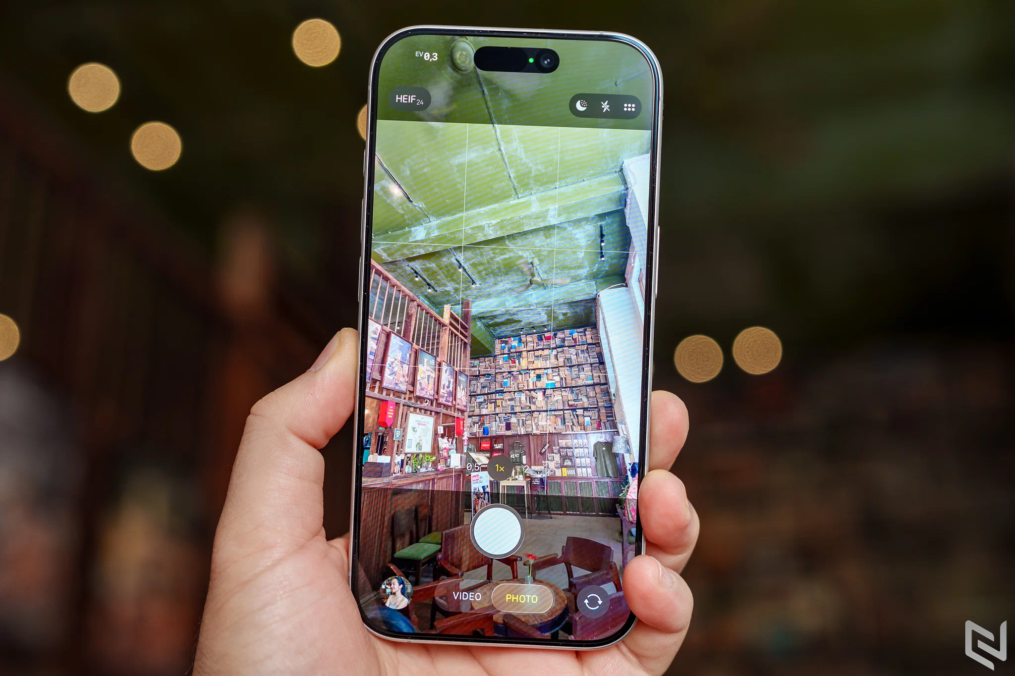 So sánh camera OPPO Find X9s vs iPhone 17: Đâu mới là vua camera trong phân khúc?