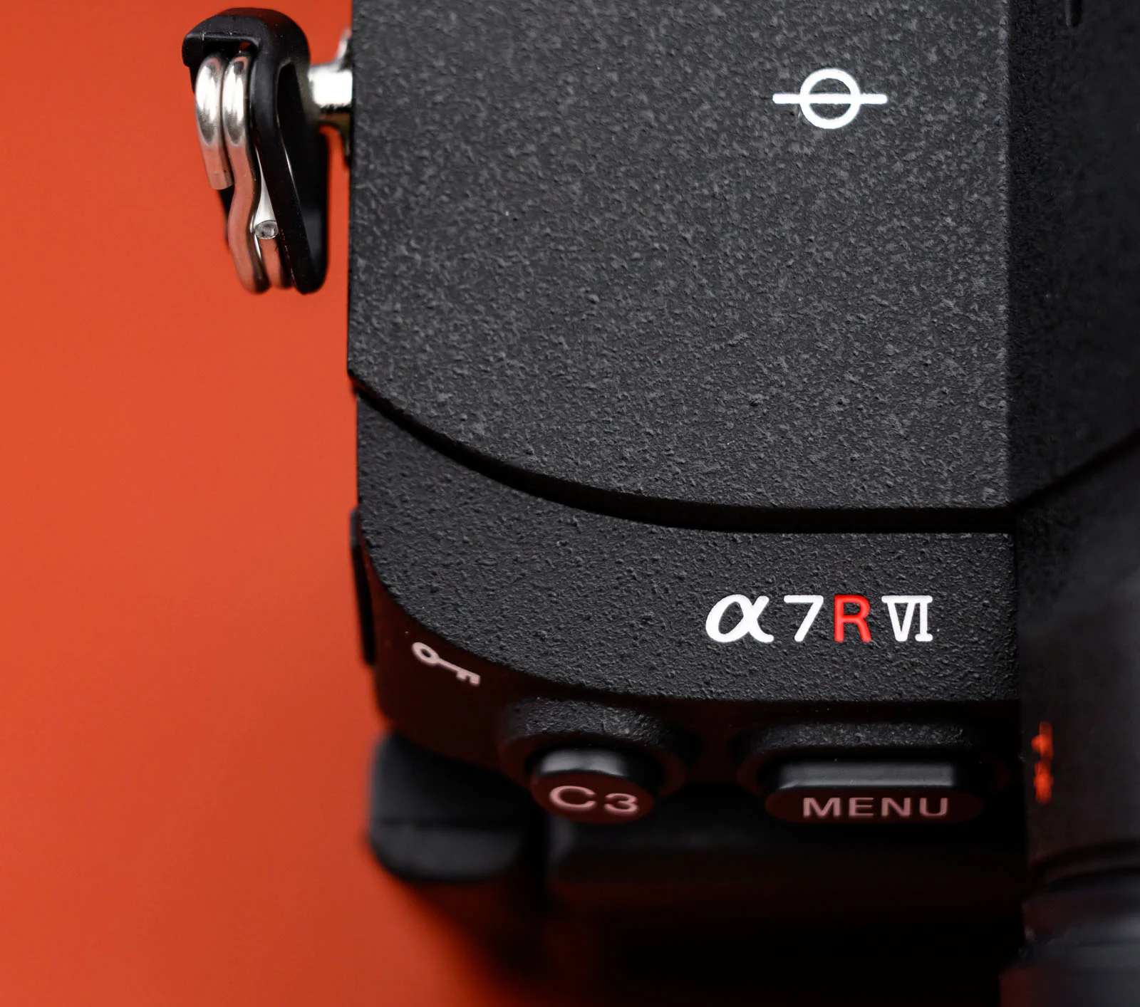 Sony A7R VI chính thức: Cảm biến stacked 66.8MP, chụp 30fps không blackout