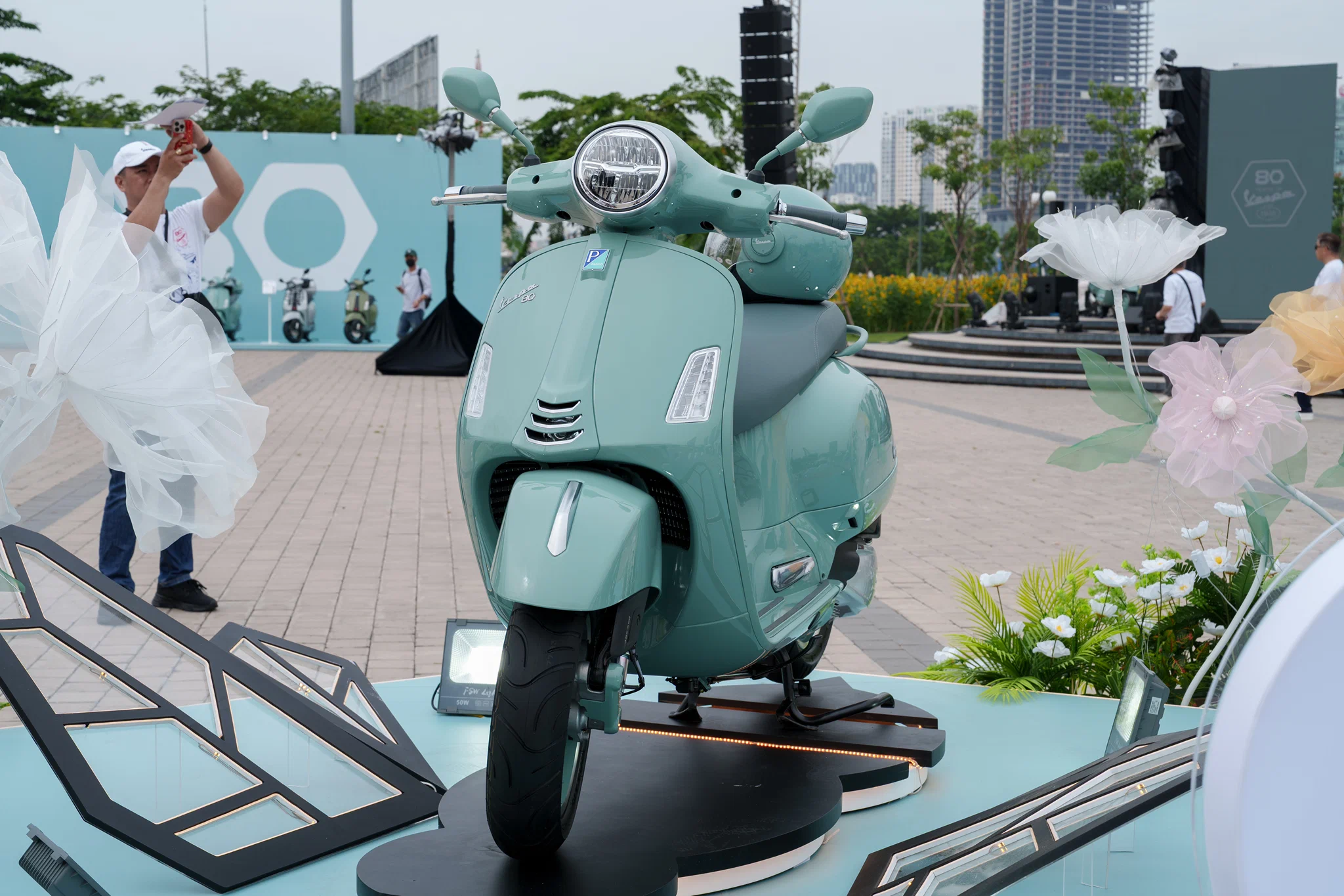 Vespa kỷ niệm 80 năm: Từ biểu tượng Ý đến hành trình mới tại Việt Nam