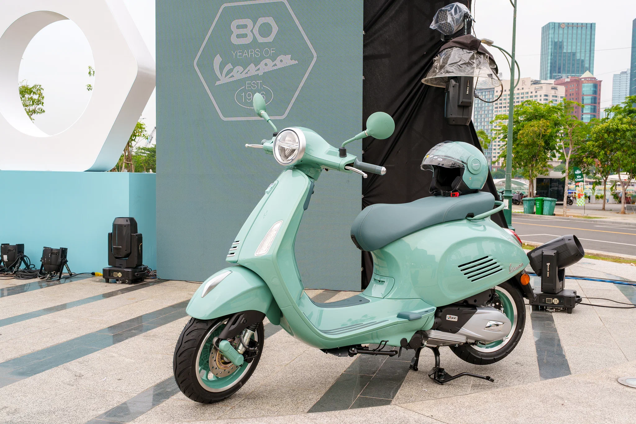 Vespa kỷ niệm 80 năm: Từ biểu tượng Ý đến hành trình mới tại Việt Nam