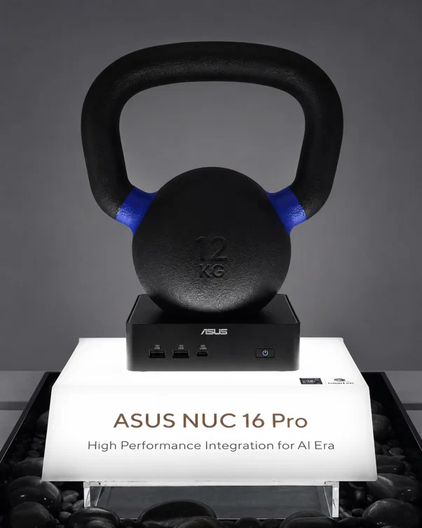Trên tay ASUS NUC 16 Pro gọn trong lòng bàn tay nhưng đủ sức xử lý công việc nặng