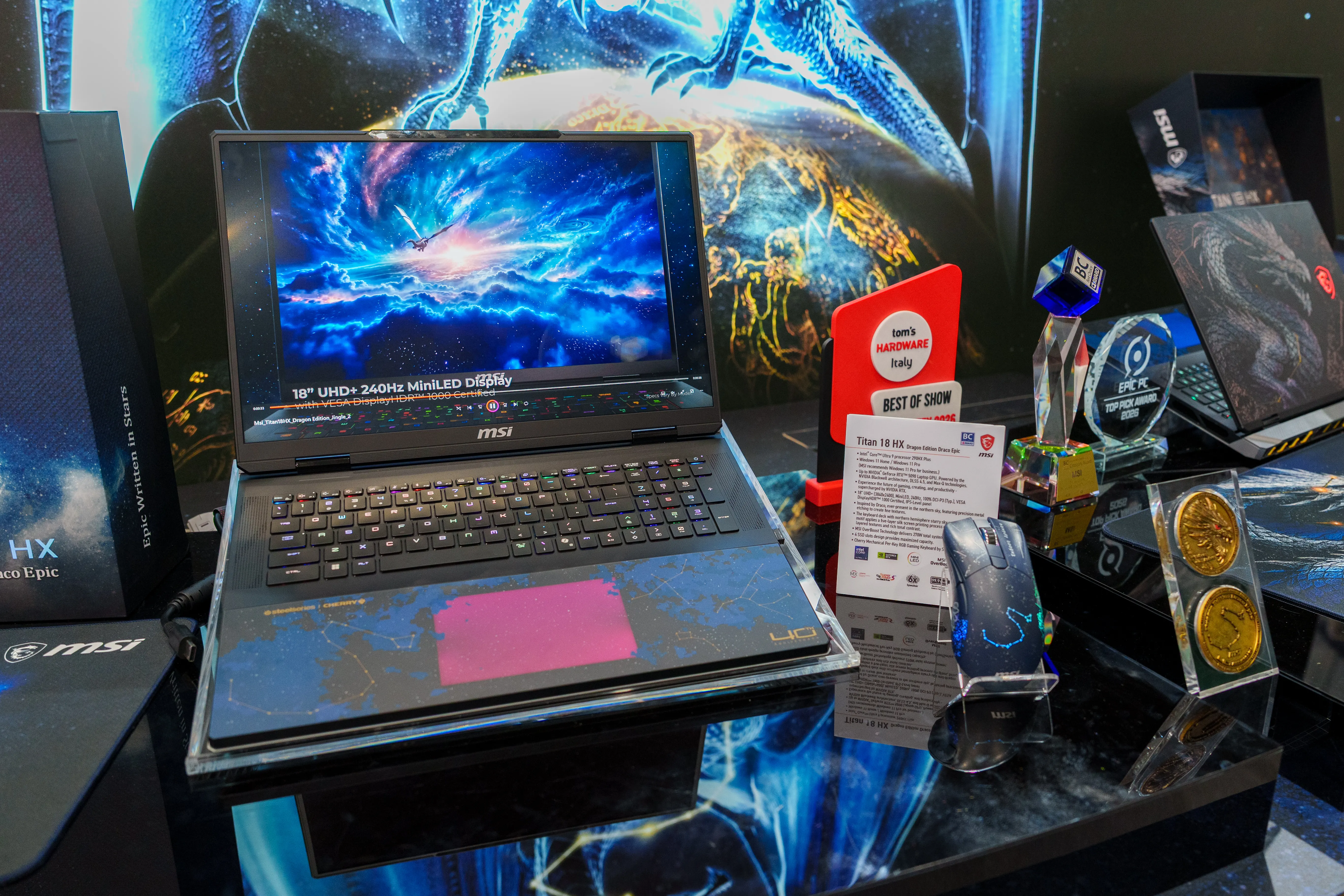 Trên tay laptop MSI Titan 18 HX Dragon Edition Draco Epic và Prestige 14 Flip AI+ Vincent van Gogh Edition tại COMPUTEX 2026