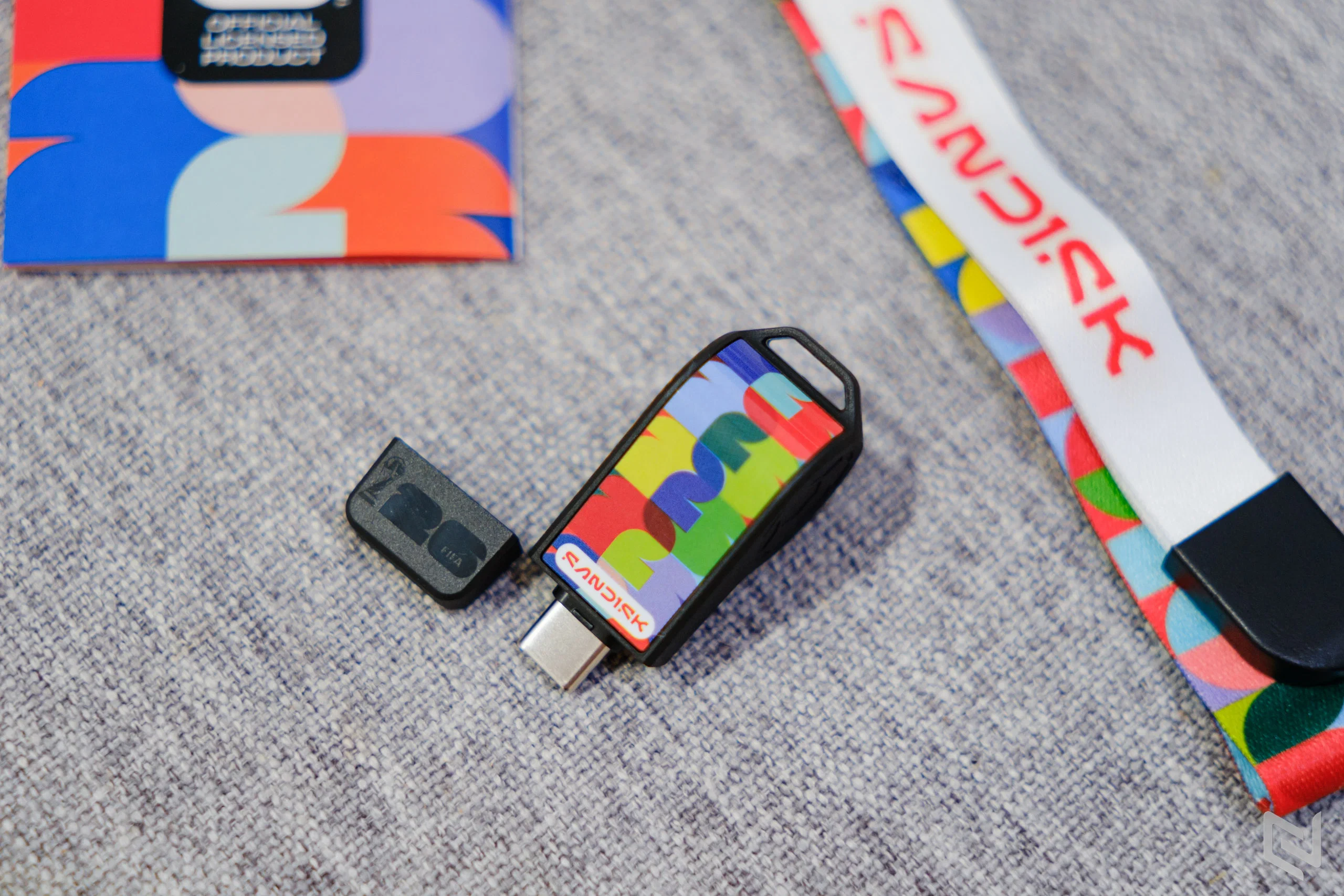 Trên tay Sandisk USB-C Flash Drive FIFA World Cup 2026: Phụ kiện lưu trữ bản giới hạn dành cho fan bóng đá