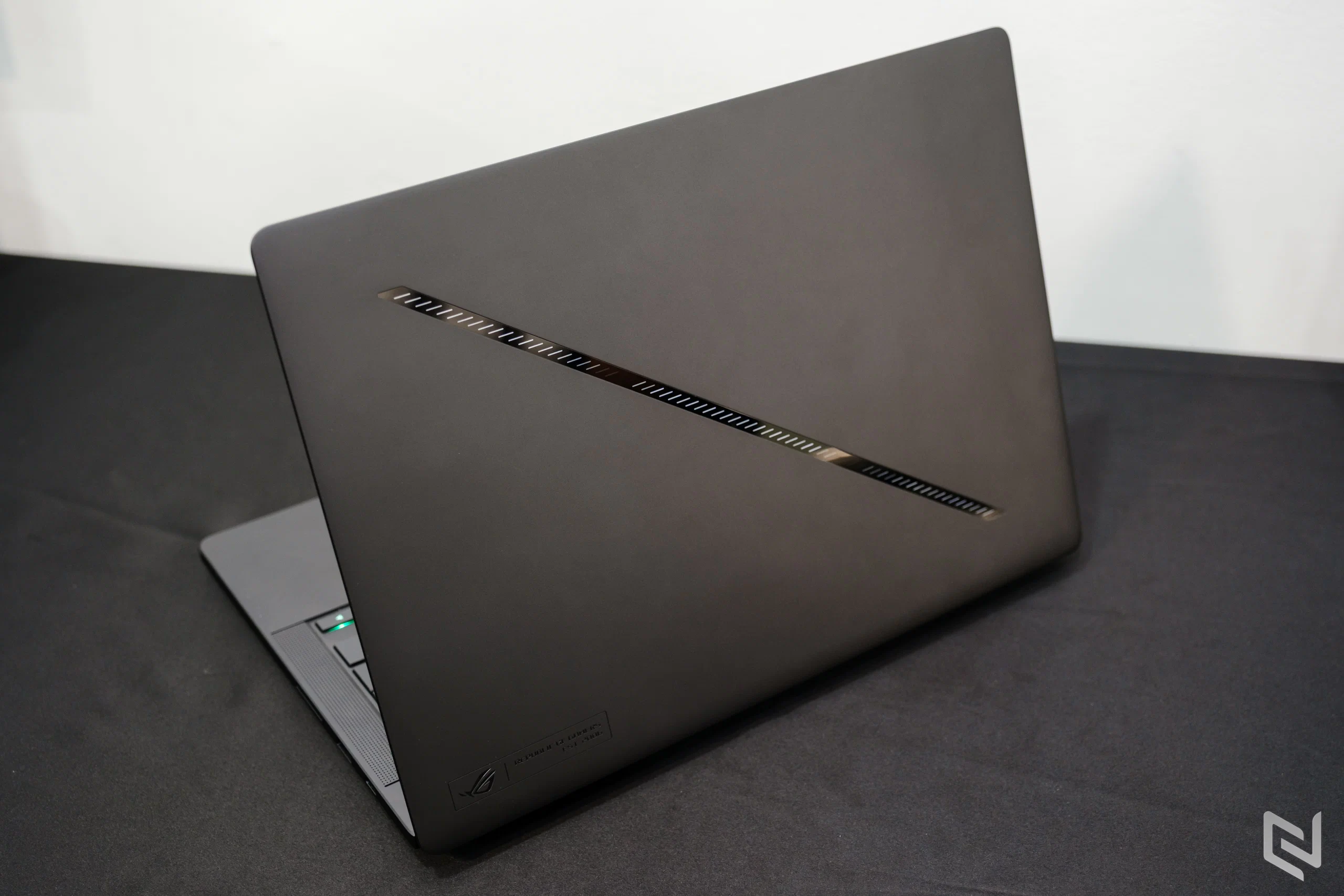 ASUS trình làng ROG Zephyrus Duo giá 200 triệu cùng Zephyrus G14 và G16 tại Việt Nam