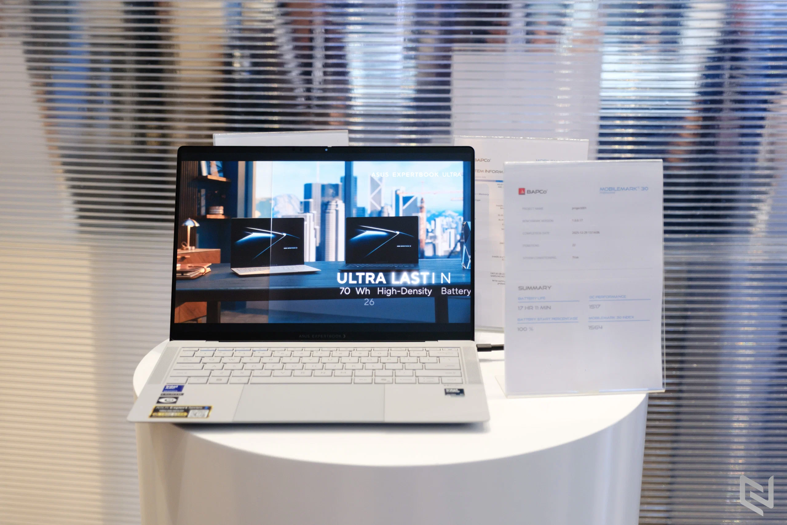 ASUS đưa ExpertBook Ultra về Việt Nam, hướng tới vị trí số 1 thị trường máy tính doanh nghiệp