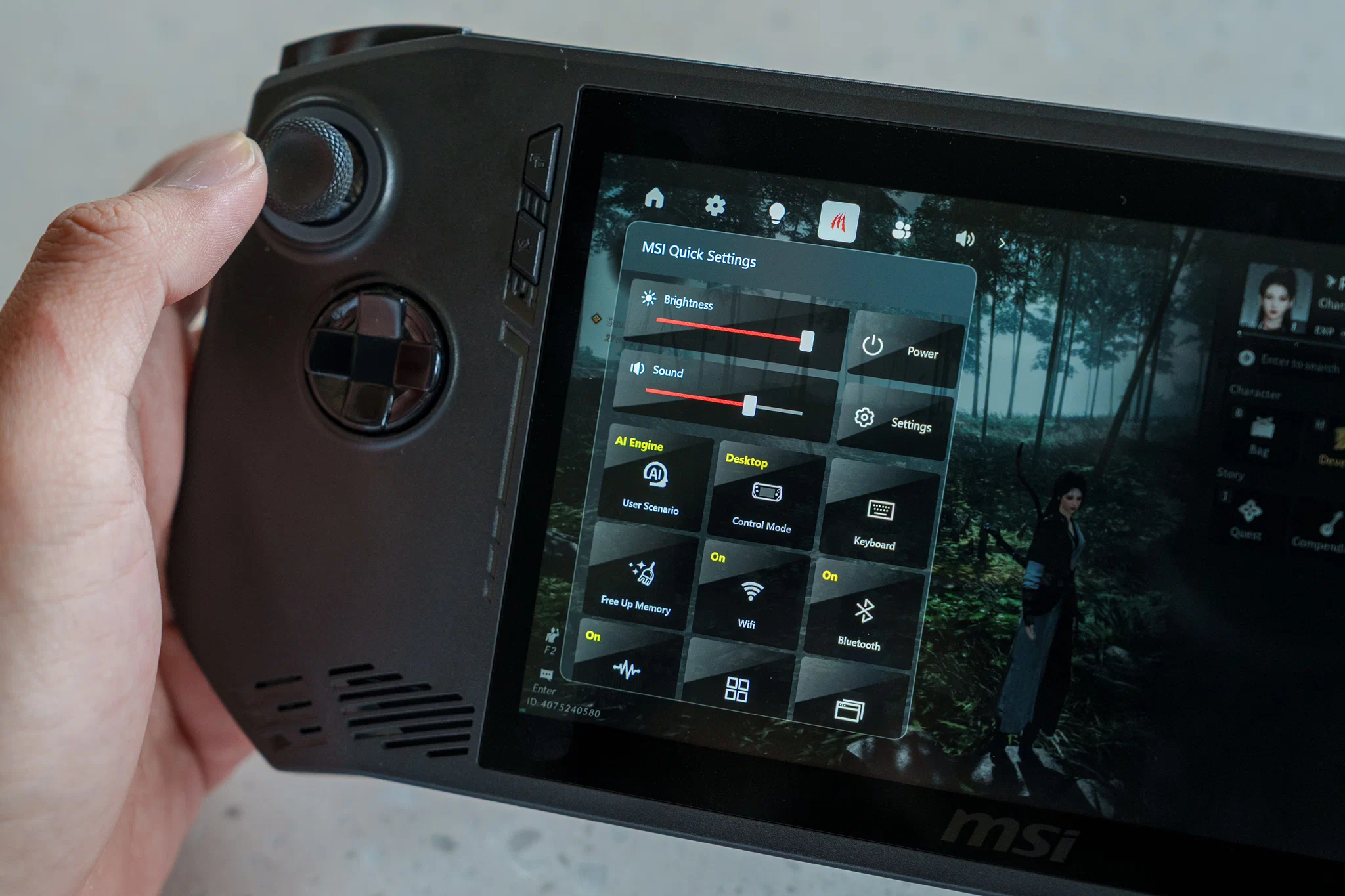 Đánh giá MSI Claw 7 AI+: Nhỏ gọn và mạnh mẽ cho nhu cầu giải trí di động