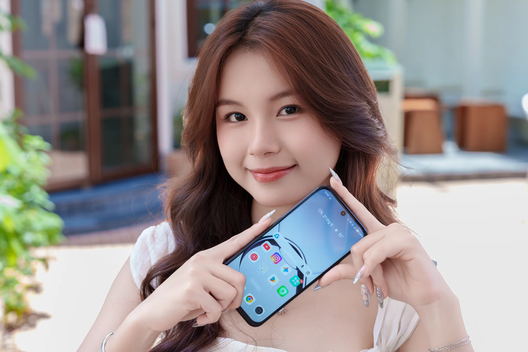 realme 16T 5G - Smartphone bền bỉ, pin lâu cùng AI tiện lợi giúp cuộc vui không gián đoạn