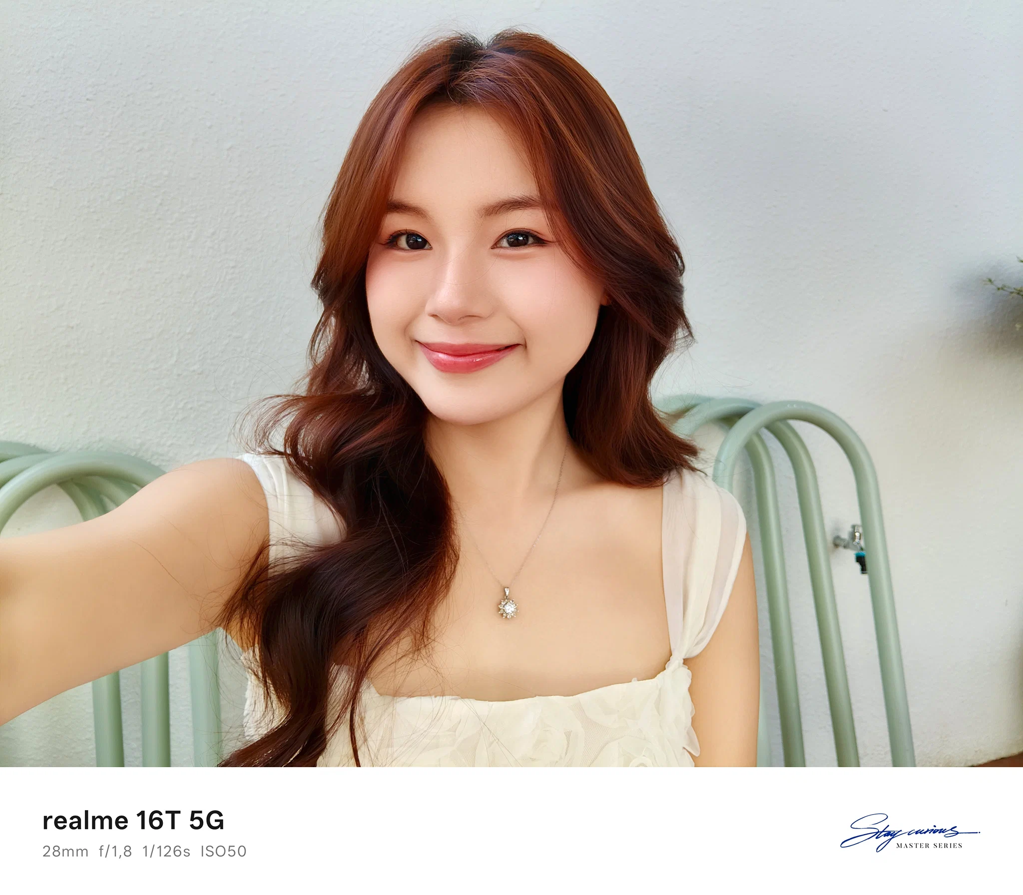 realme 16T 5G - Smartphone bền bỉ, pin lâu cùng AI tiện lợi giúp cuộc vui không gián đoạn