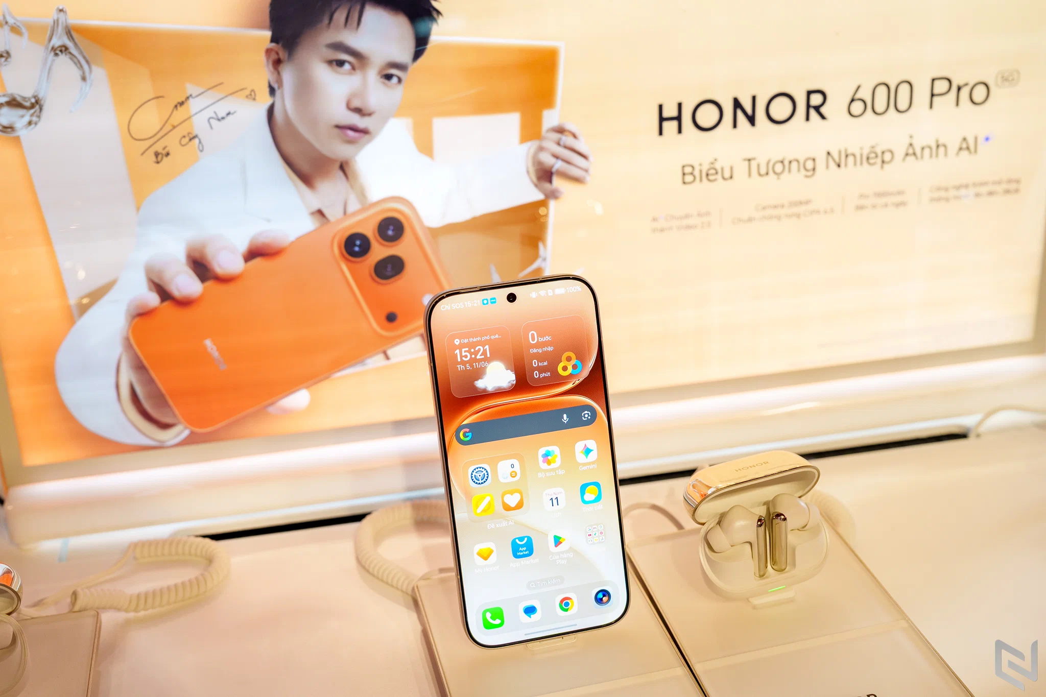 HONOR mở rộng hệ sinh thái AIoT tại Việt Nam với Watch X5i và bộ ba tai nghe mới