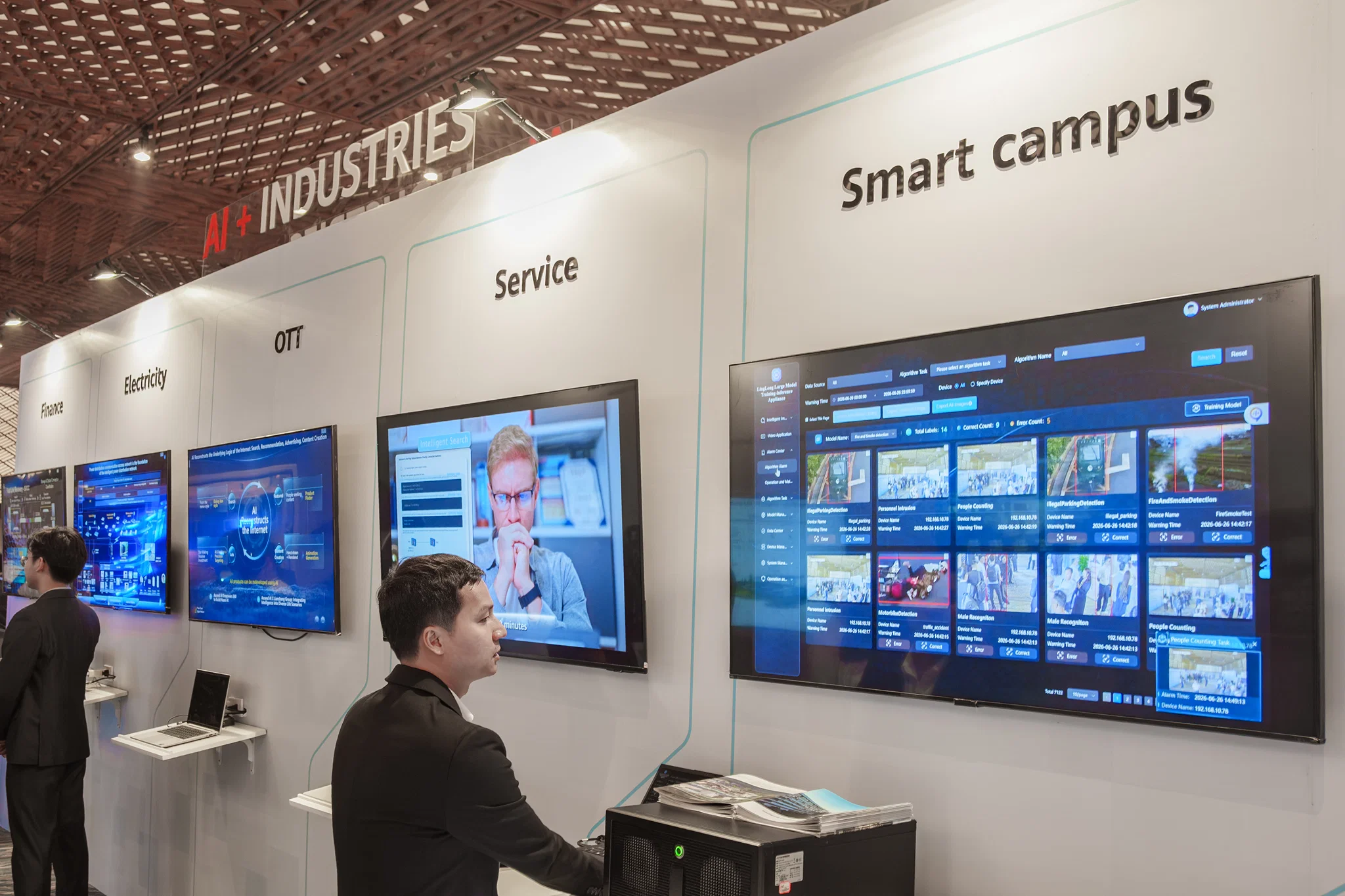 SEA Partner Summit 2026 mở đường cho hệ sinh thái AI và năng lượng xanh của Huawei
