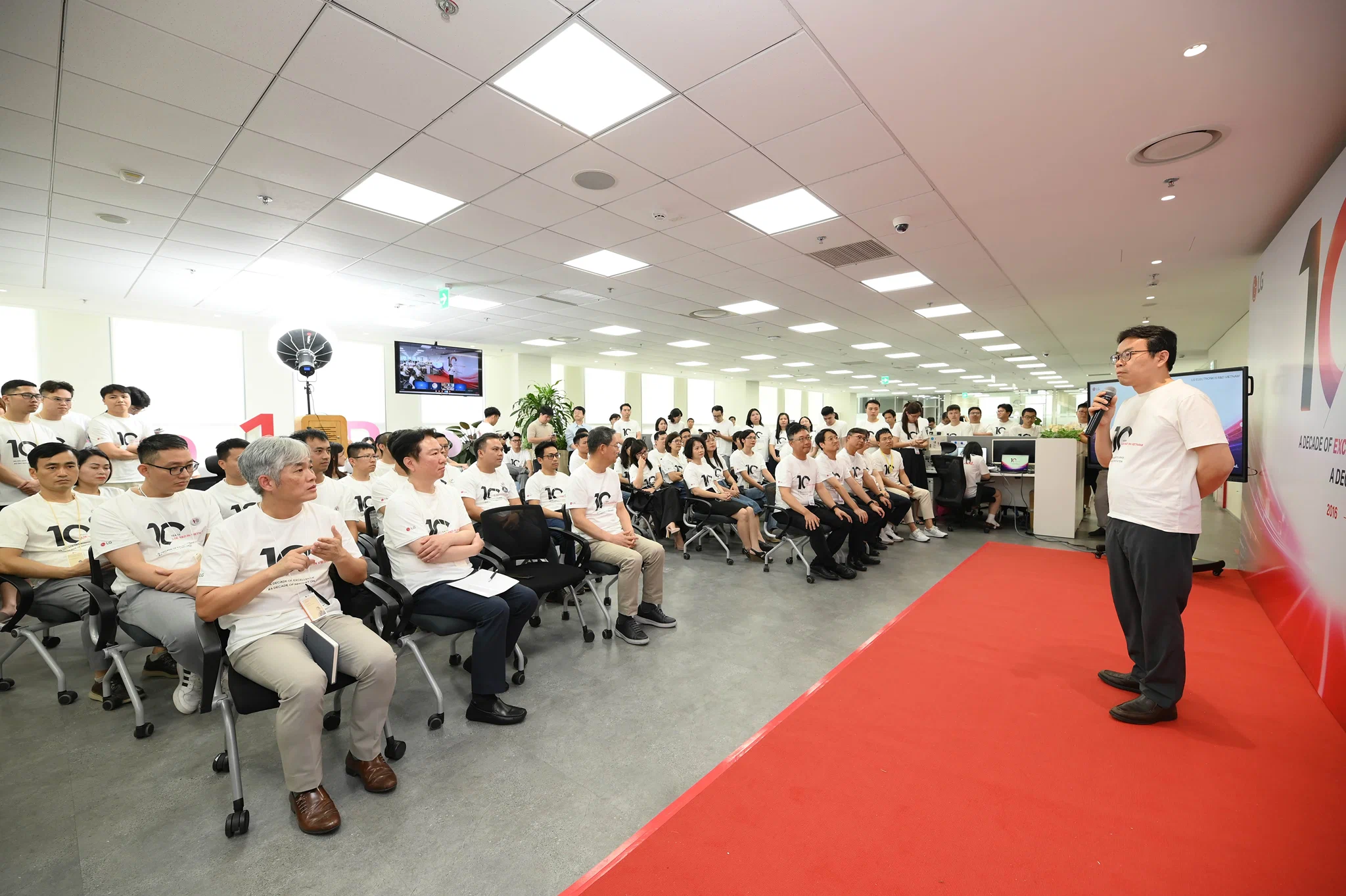 LG kỷ niệm 10 năm phát triển phần mềm ô tô tại Việt Nam với hơn 1250 kỹ sư