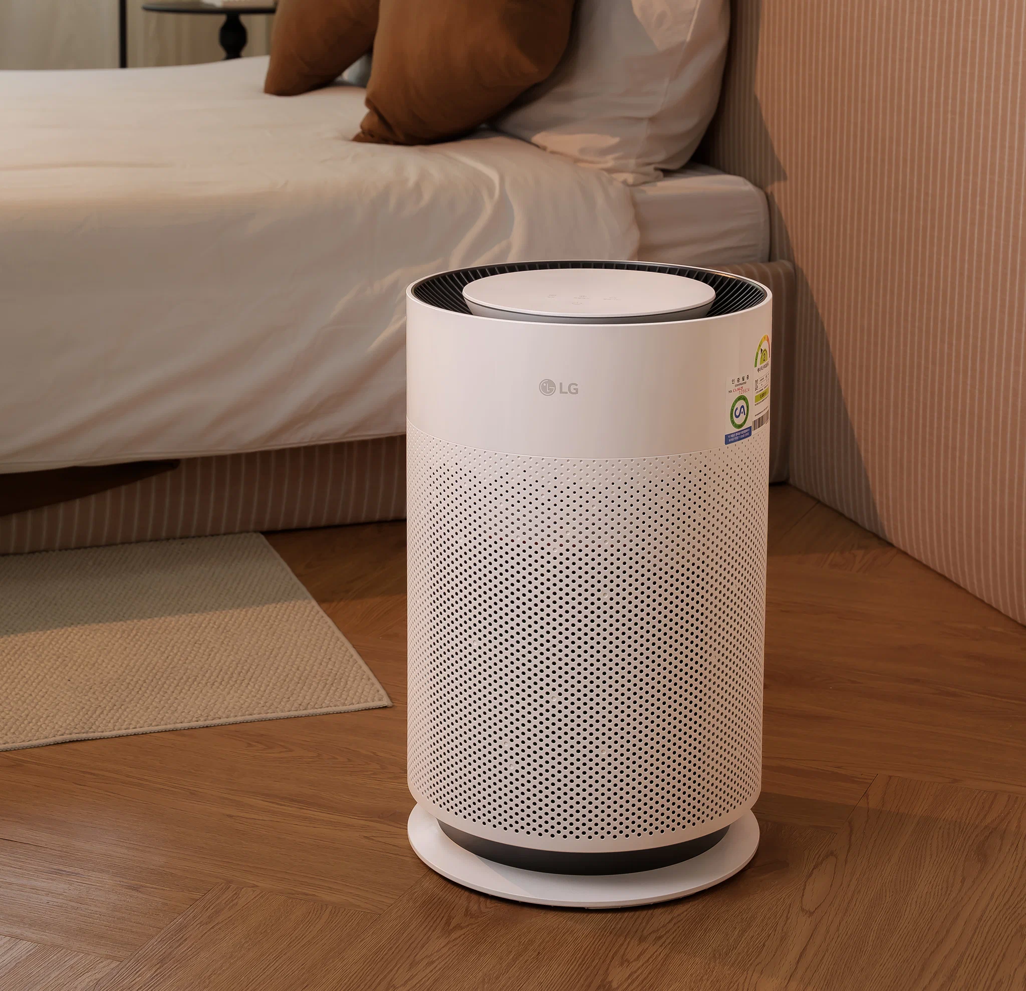 LG ra mắt PuriCare 360 HIT thế hệ mới: lọc khí 60m², tiết kiệm điện chủ động với AI+