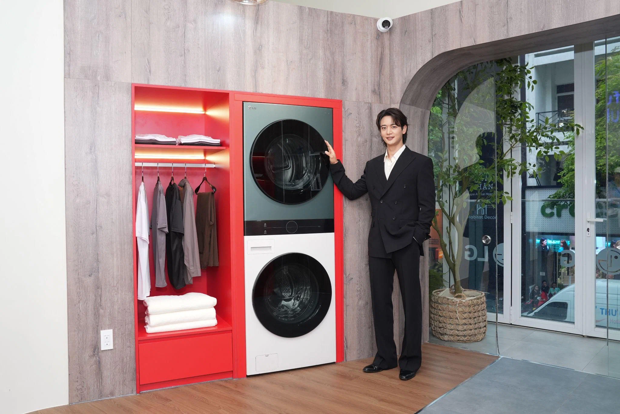 MINHO (SHINee) cùng LG Electronics Việt Nam đưa nhịp sống Seoul đến Another Saigon by LG