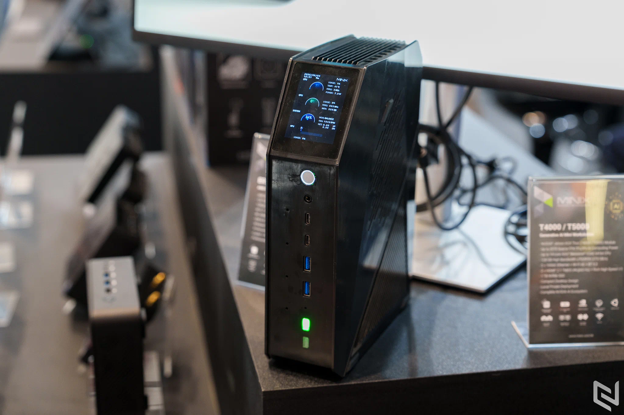 MINIX mở rộng từ máy tính mini sang AI workstation, màn hình gập và thiết bị trình chiếu không dây tại COMPUTEX 2026