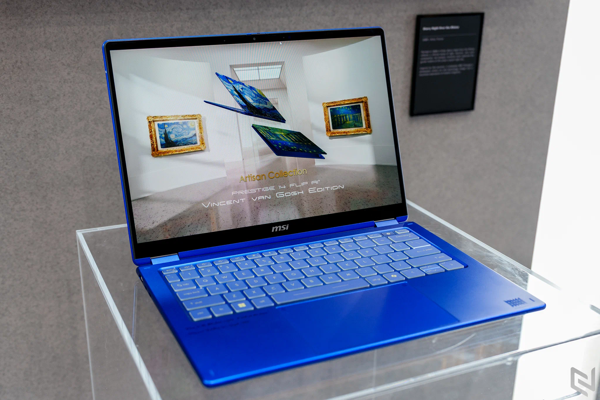 Trên tay laptop MSI Titan 18 HX Dragon Edition Draco Epic và Prestige 14 Flip AI+ Vincent van Gogh Edition tại COMPUTEX 2026