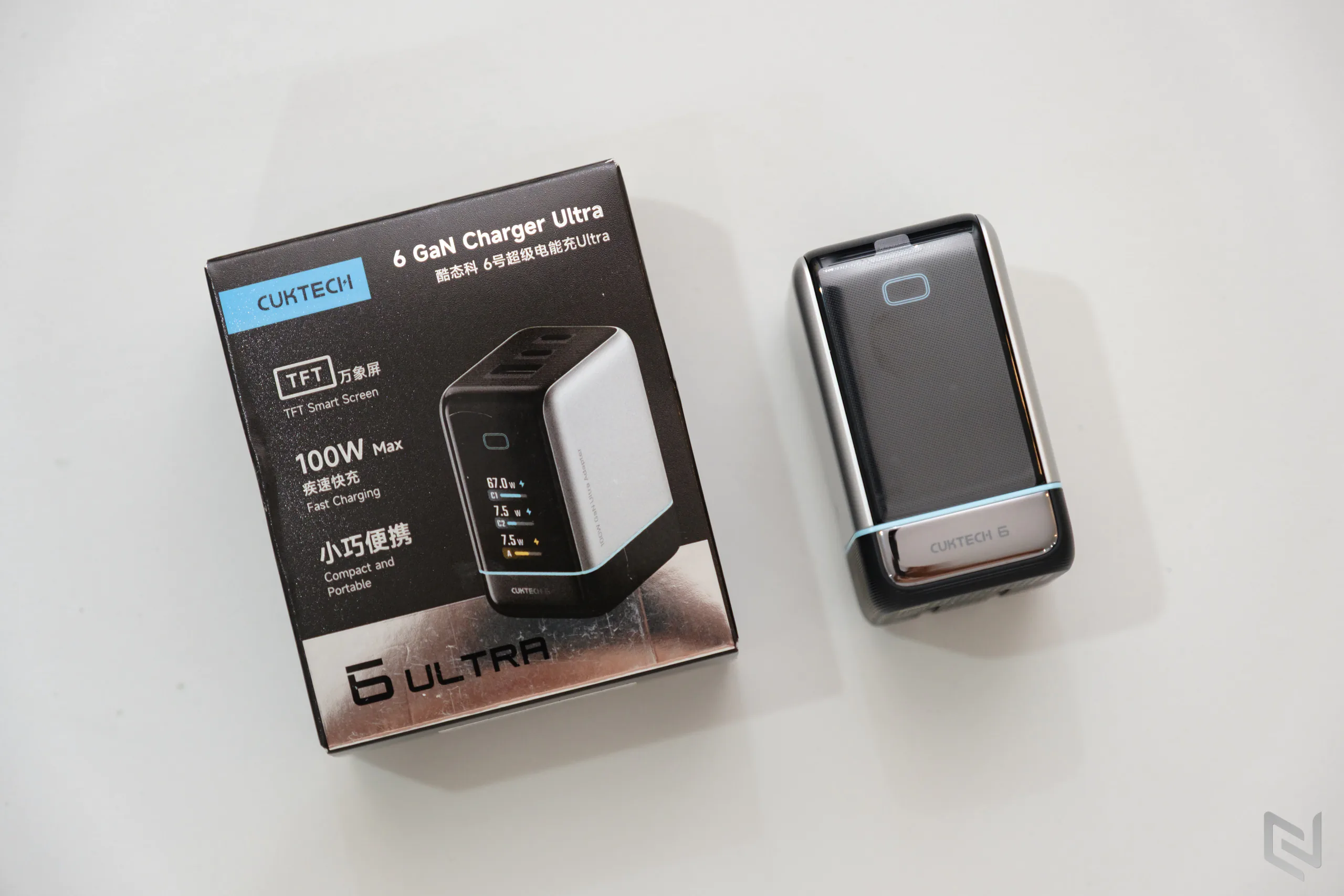 Đánh giá Cuktech 6 Ultra, củ sạc GaN có màn hình TFT, PD 65W PPS 100W