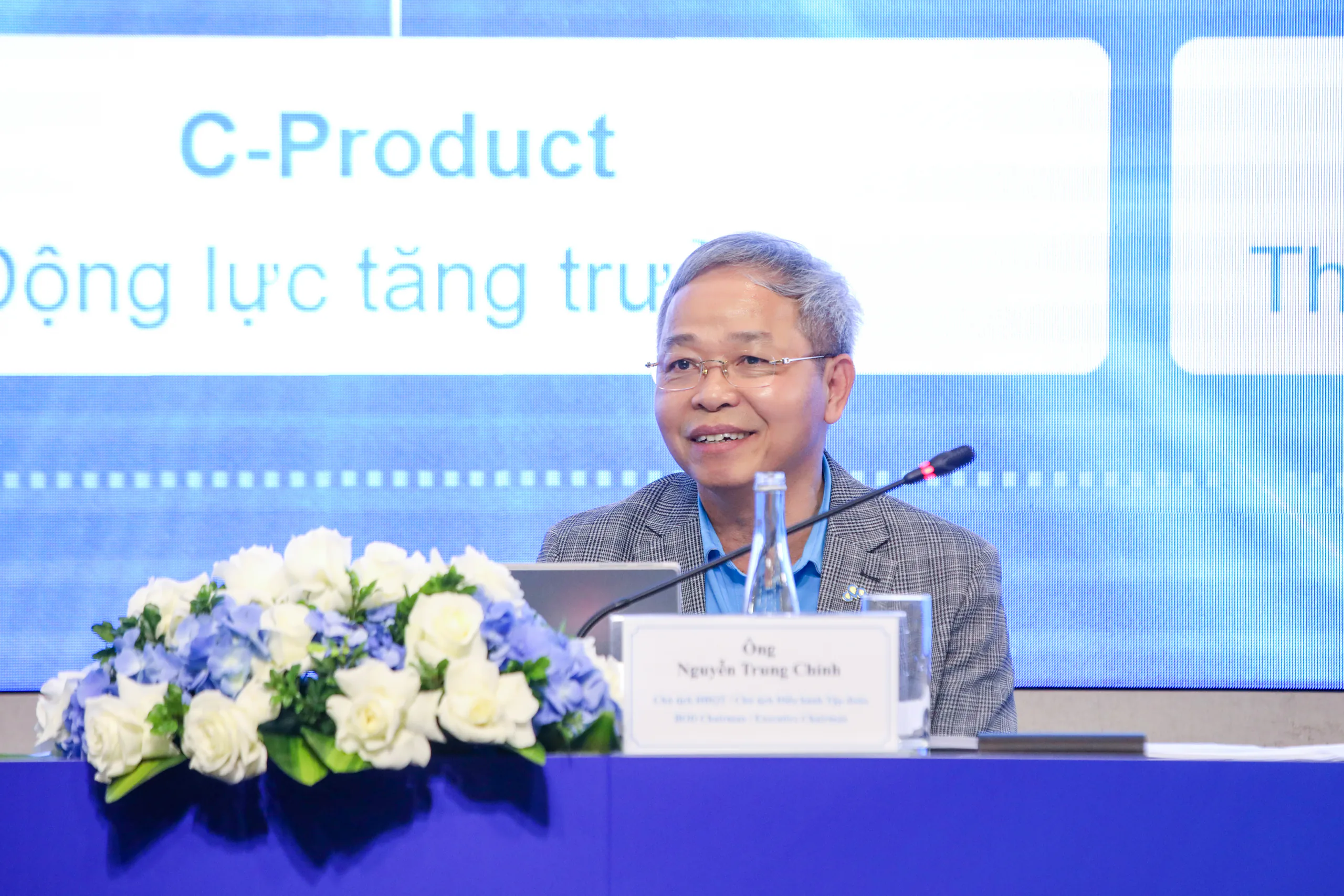 CMC đạt 111% kế hoạch lợi nhuận, tăng tốc AI-X cho chu kỳ tăng trưởng mới