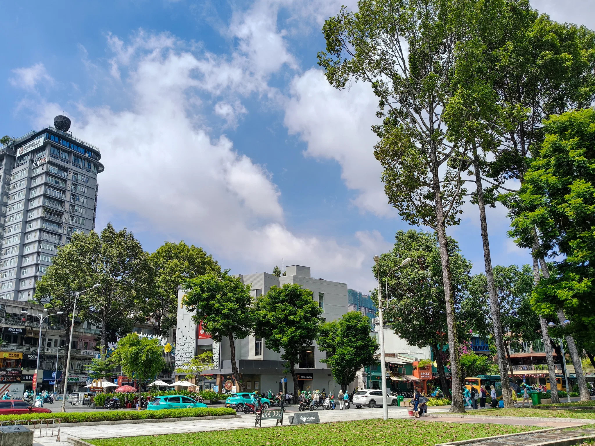 Đánh giá camera OPPO Reno16 F 5G: Pop Cam và bộ công cụ AI biến điện thoại thành studio sáng tạo bỏ túi