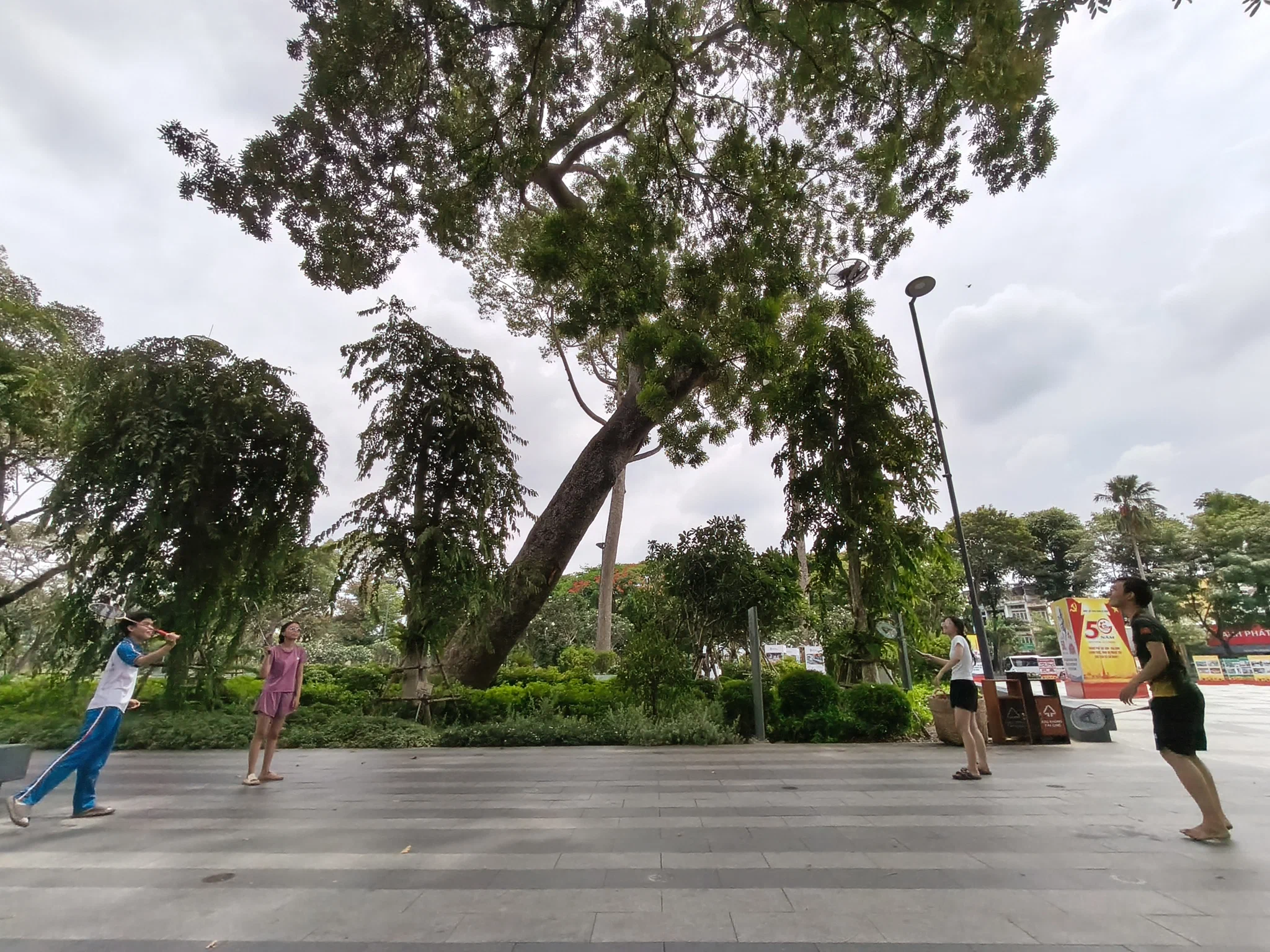 Đánh giá camera OPPO Reno16 F 5G: Pop Cam và bộ công cụ AI biến điện thoại thành studio sáng tạo bỏ túi