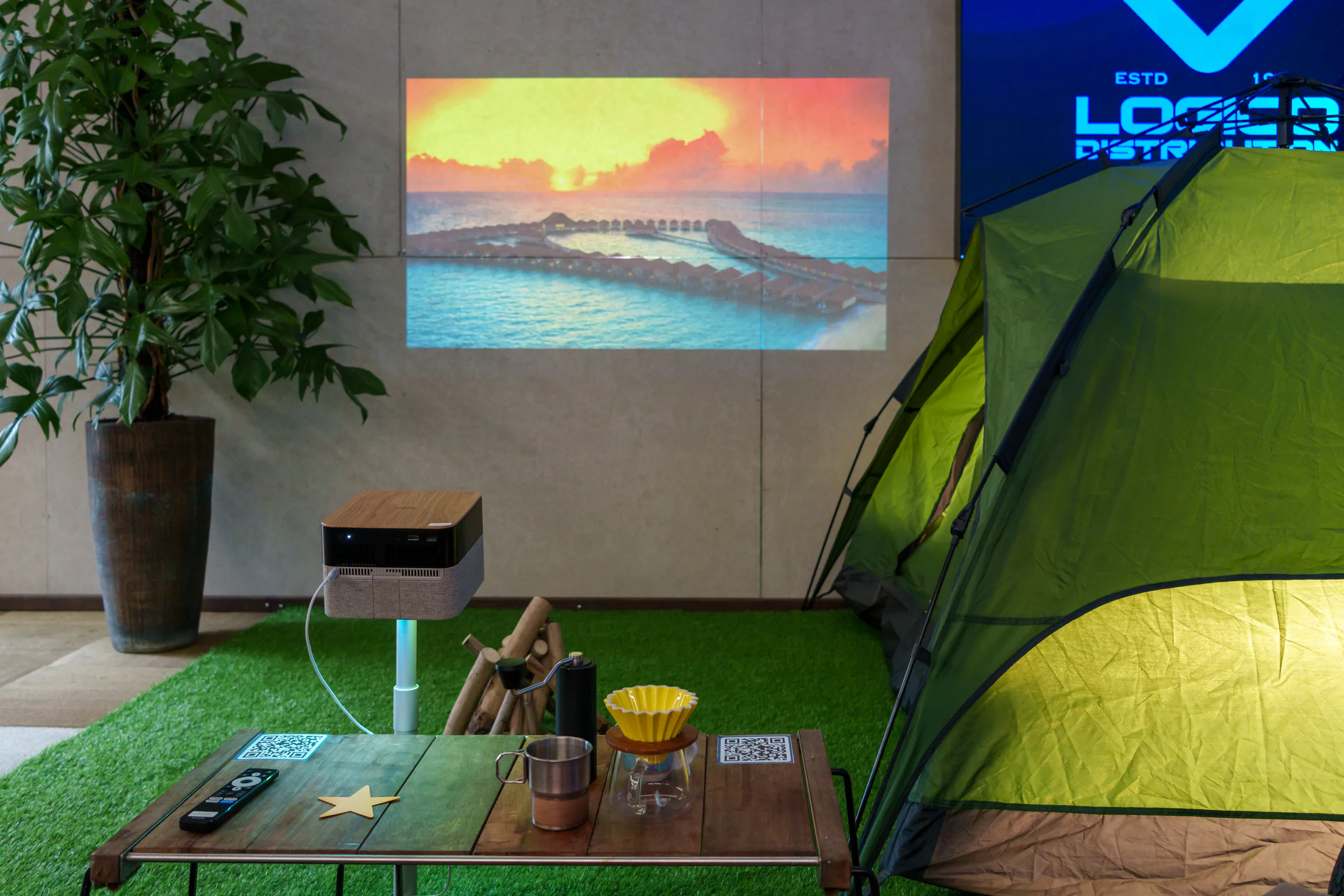 Logico và Tinhte tổ chức workshop trải nghiệm máy chiếu Epson Lifestudio - Không gian giải trí đa dạng cho gia đình
