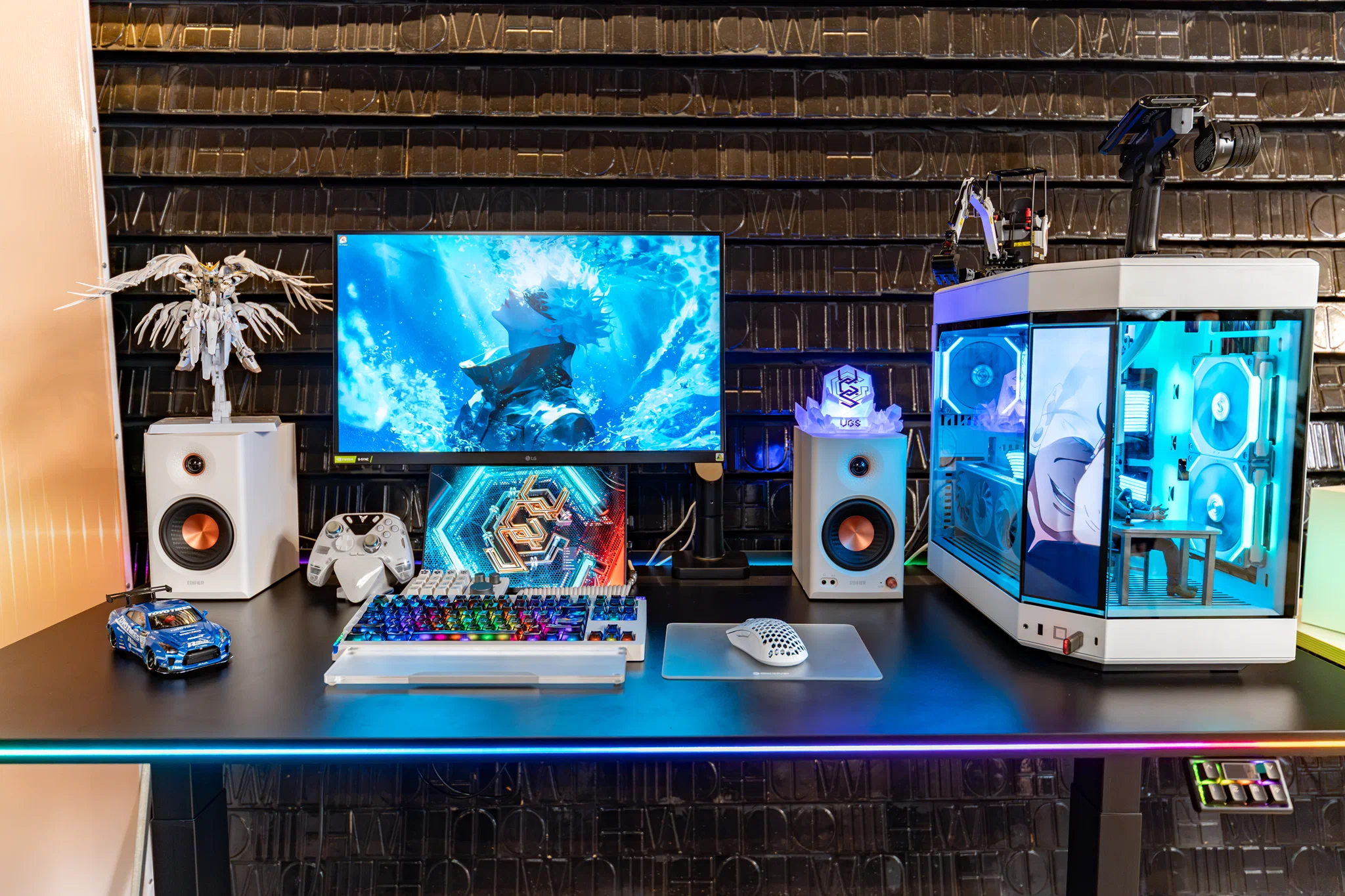 Edifier ra mắt Loa kiểm âm MR4 MKII, đưa chất âm phòng thu vào góc setup hiện đại