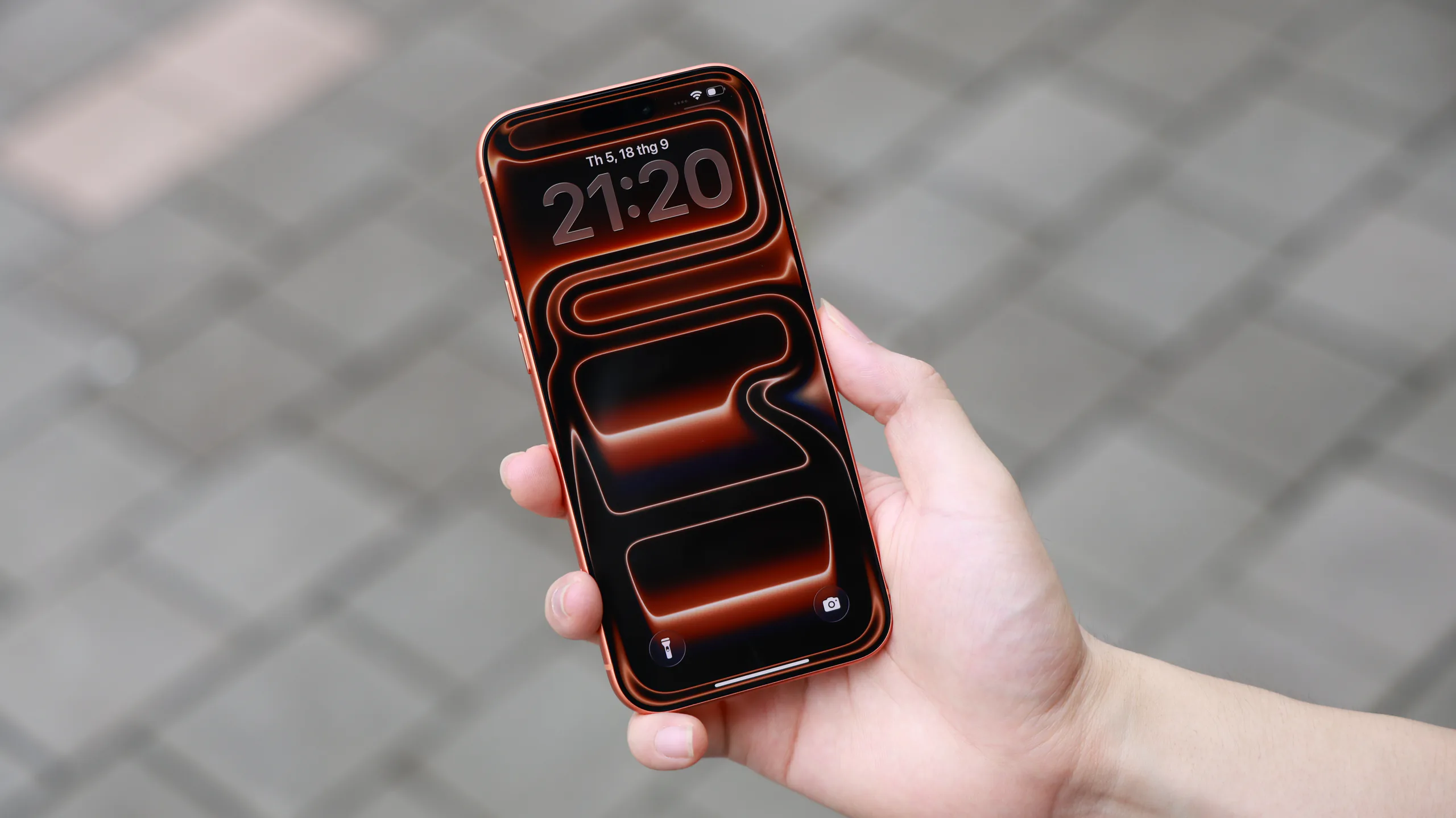 Nên mua iPhone 17 hay Galaxy S26 - Chọn theo hệ sinh thái hay trải nghiệm sử dụng?